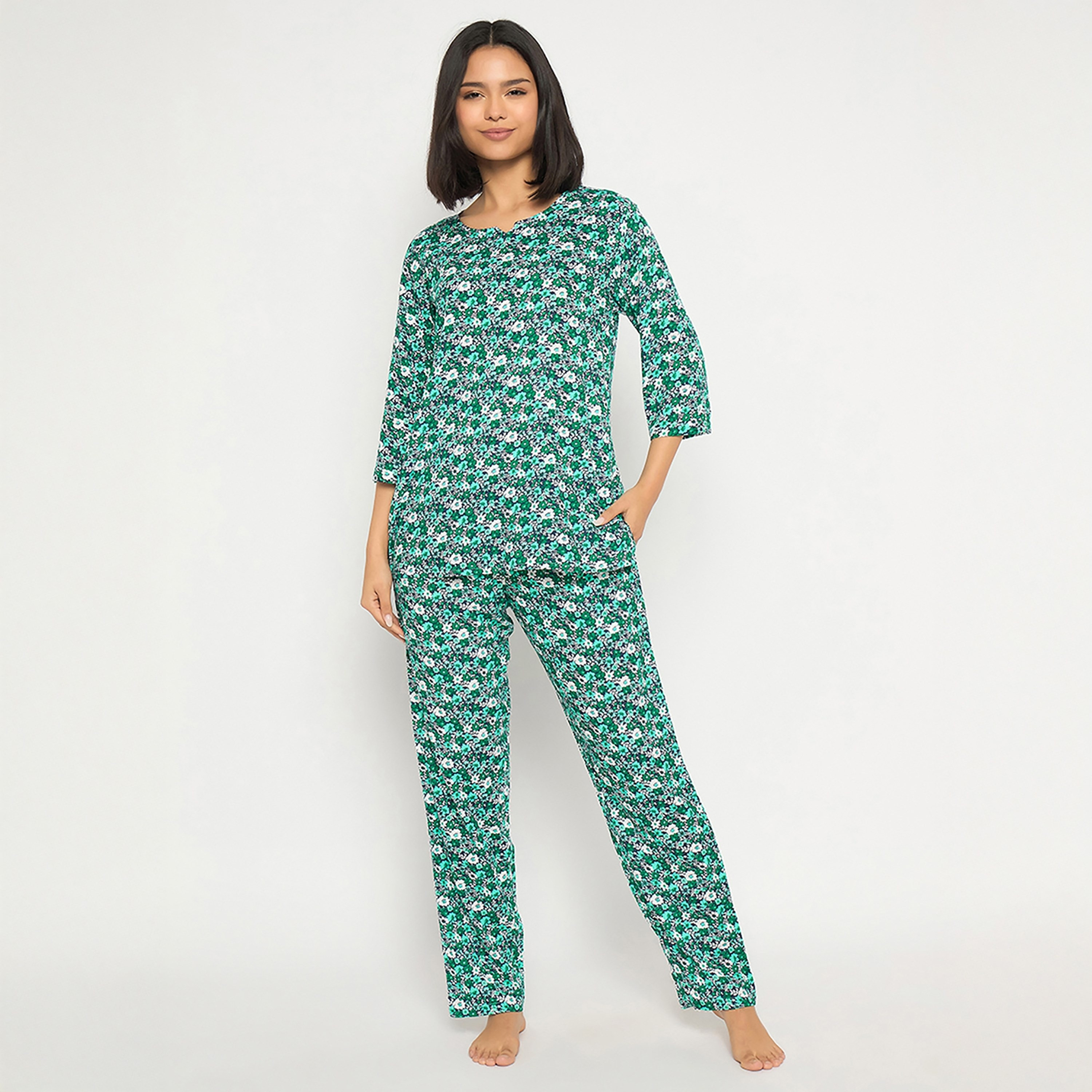 طقم بيجامة وقميص نسائي بطبعة زهور من كلوفيا - رايون-women-clothing-nightwear-pyjamas-longsets-image-1