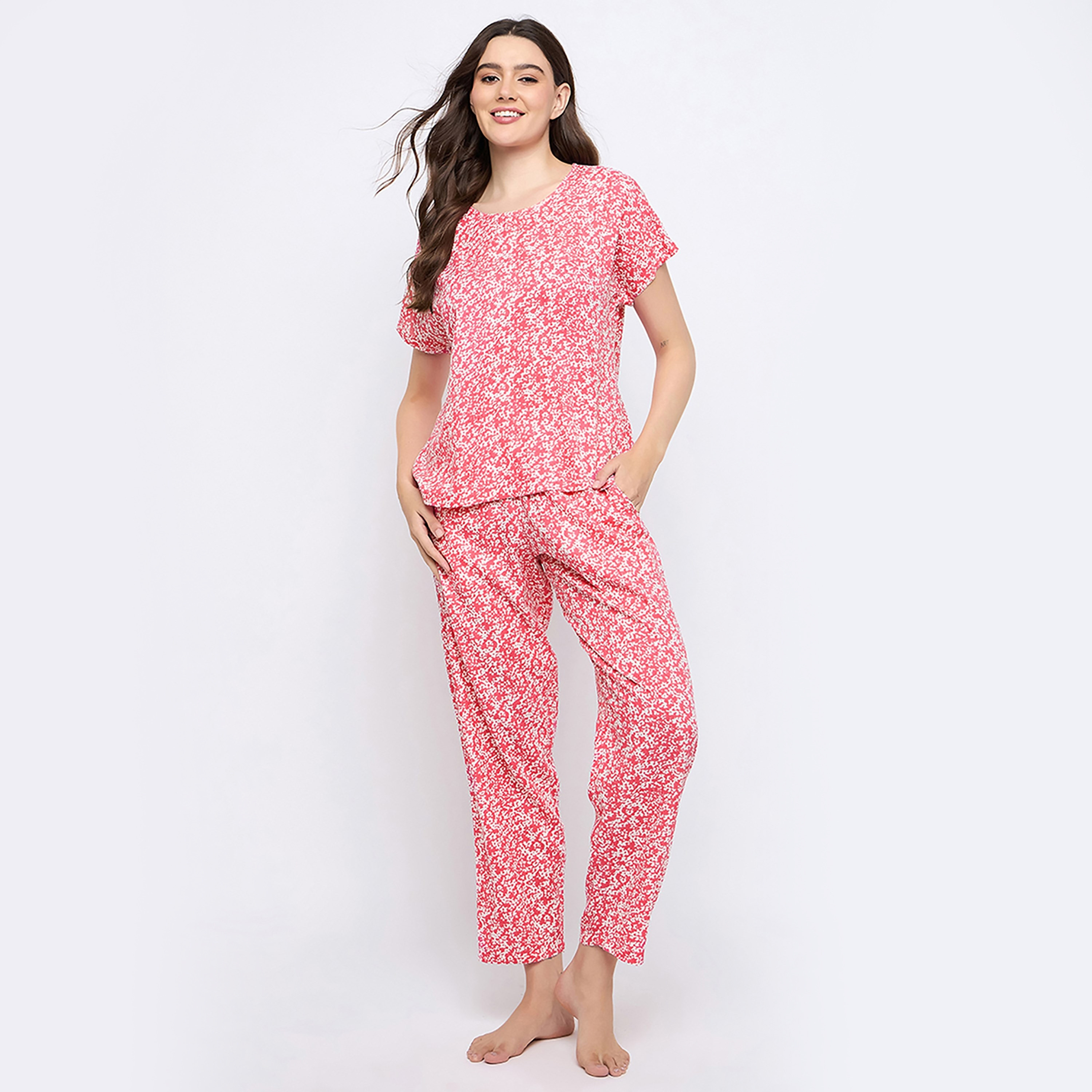 طقم بيجامة وقميص نسائي بطبعة زهور باللون الوردي من كلوفيا - رايون-women-clothing-nightwear-pyjamas-longsets-image-1