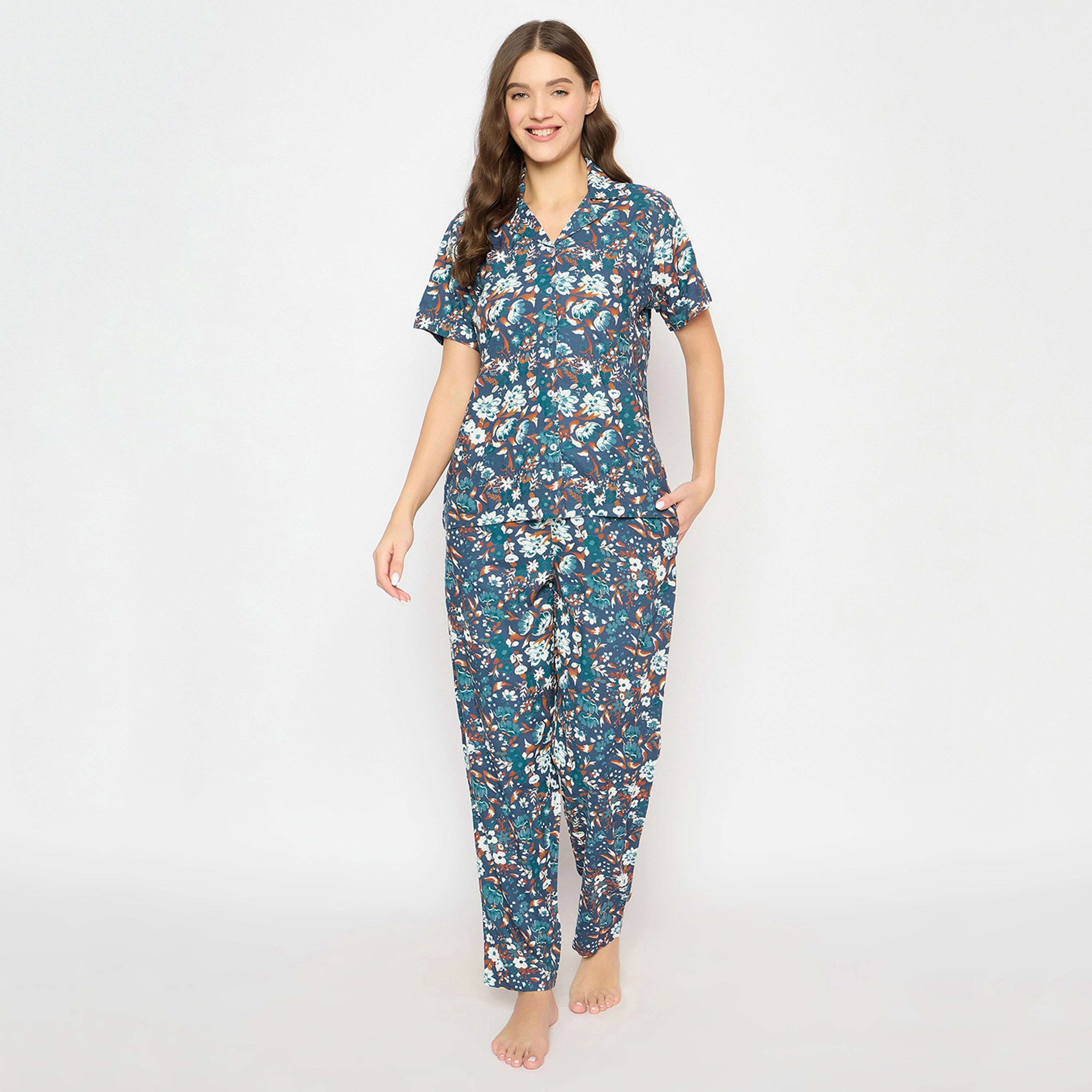 بدلة نوم نسائية بطبعة الزهور وأزرار بلون أزرق داكن من كلوفيا - رايون-women-clothing-nightwear-pyjamas-longsets-image-1