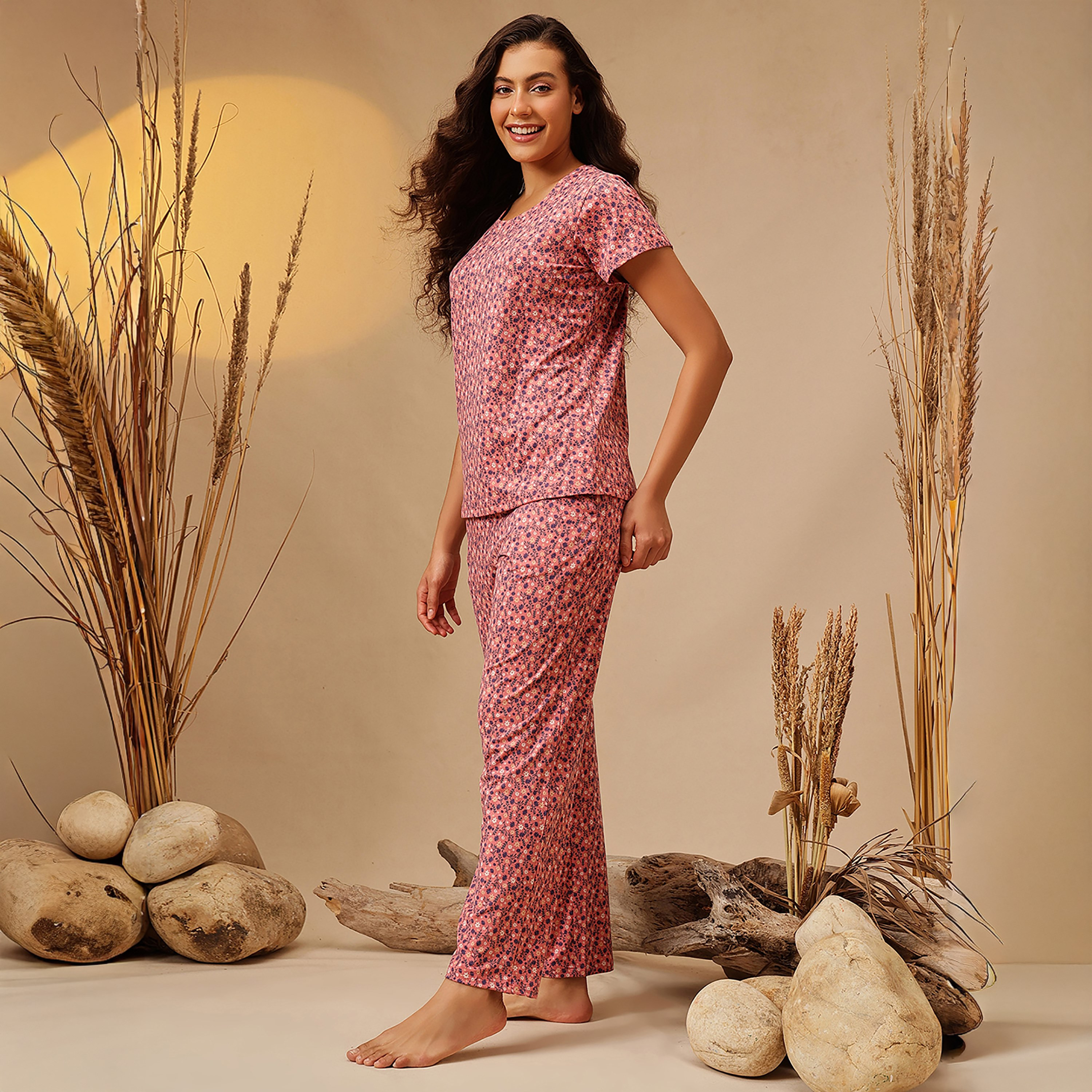 طقم توب وبنطلون بيجامة نسائي بطبعة الزهور فائقة النعومة بلون وردي مرجاني من كلوفيا-women-clothing-nightwear-pyjamas-longsets-image-3