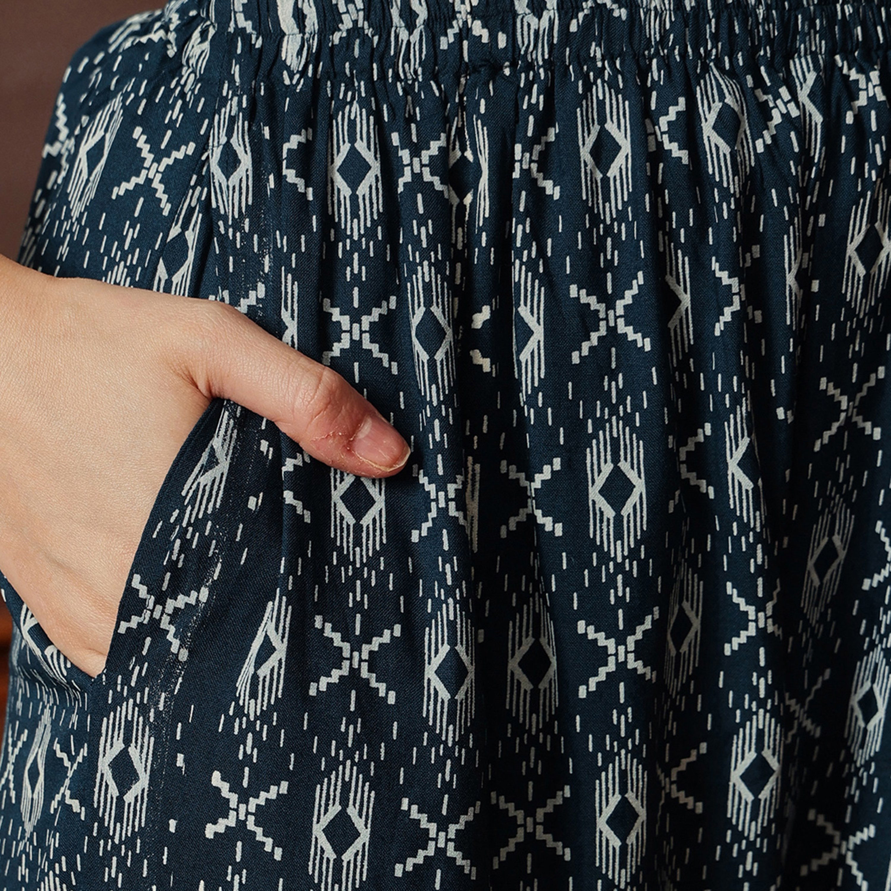 Clovia Printed Women's Top & Pyjama Set in Navy Colour - Rayon-women-clothing-nightwear-pyjamas-longsets-image-7