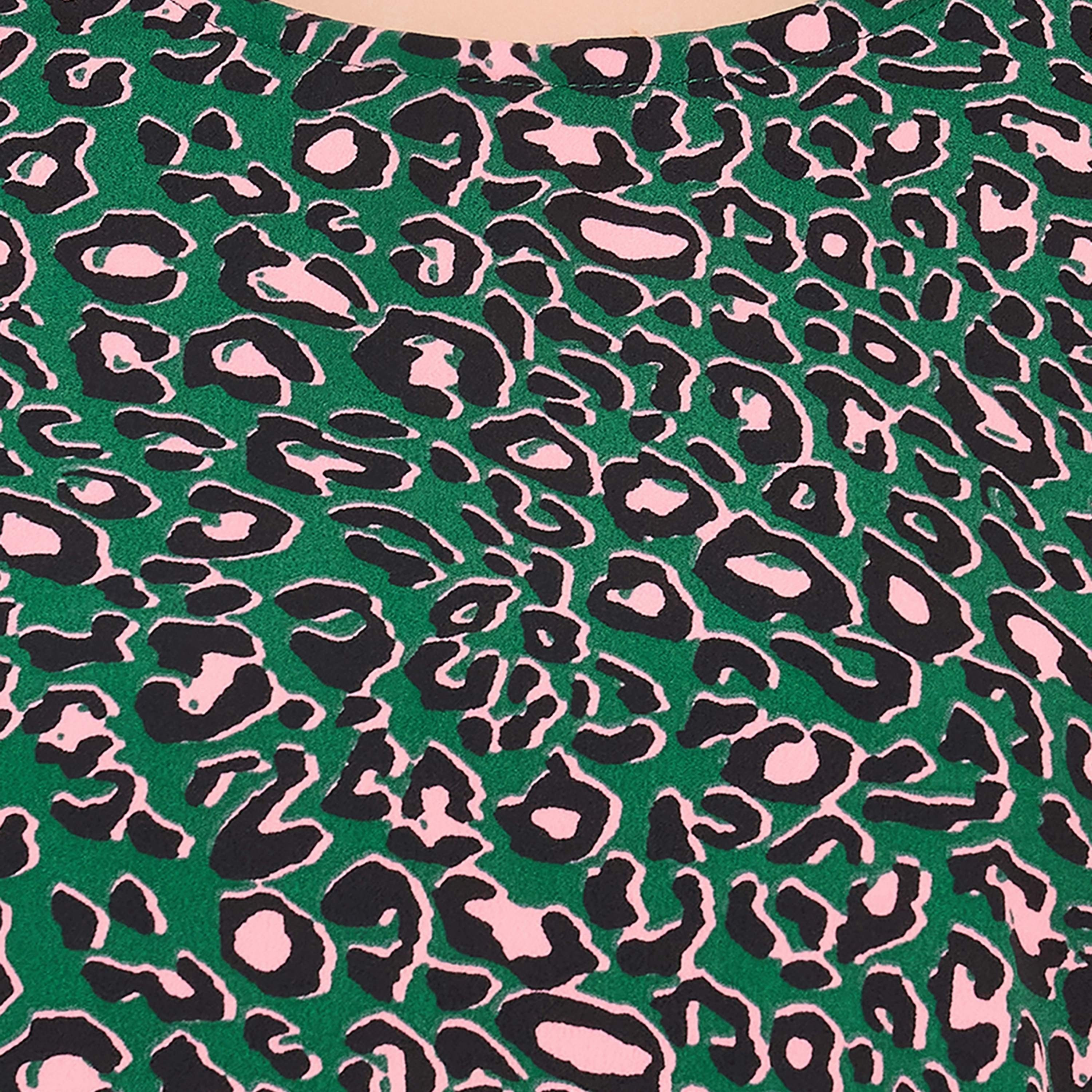 طقم بيجامة وقميص نسائي بطبعة أشكال حيوانات باللون الأخضر الداكن من كلوفيا - كريب-women-clothing-nightwear-pyjamas-longsets-image-6