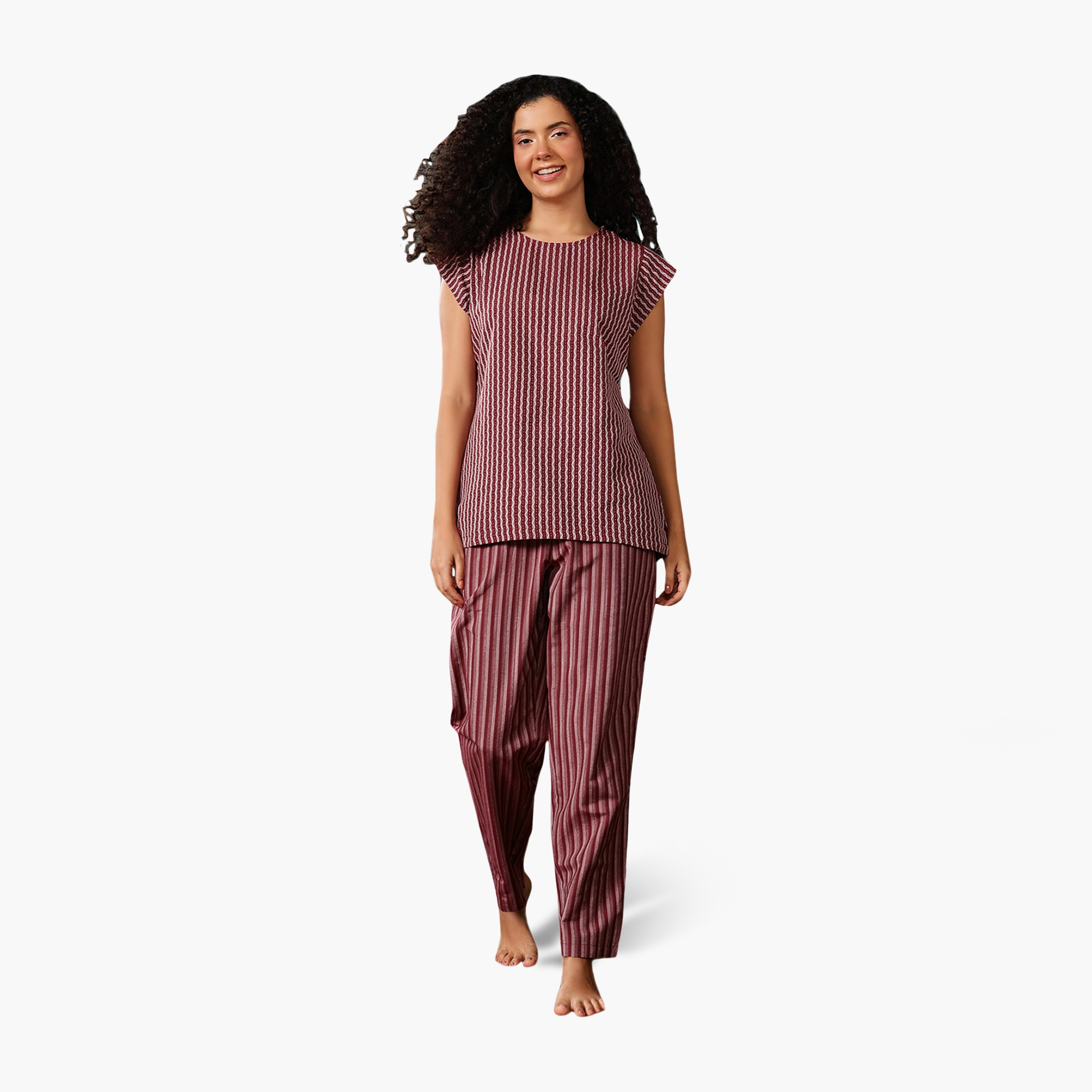طقم توب كورتا وبنطلون بيجامة نسائي مطبوع بلون مارون من كلوفيا - قطن-women-clothing-nightwear-pyjamas-longsets-image-1