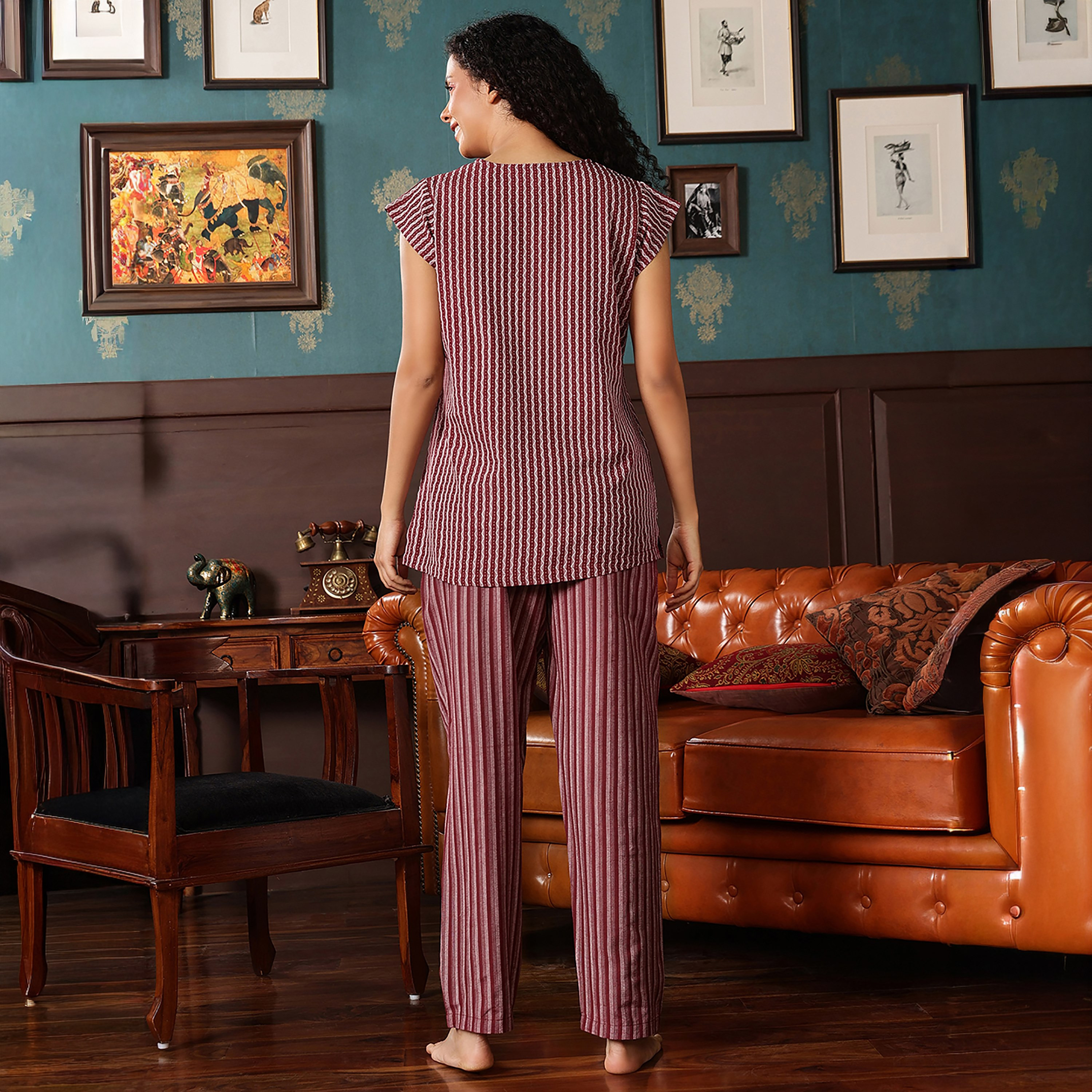 طقم توب كورتا وبنطلون بيجامة نسائي مطبوع بلون مارون من كلوفيا - قطن-women-clothing-nightwear-pyjamas-longsets-image-4