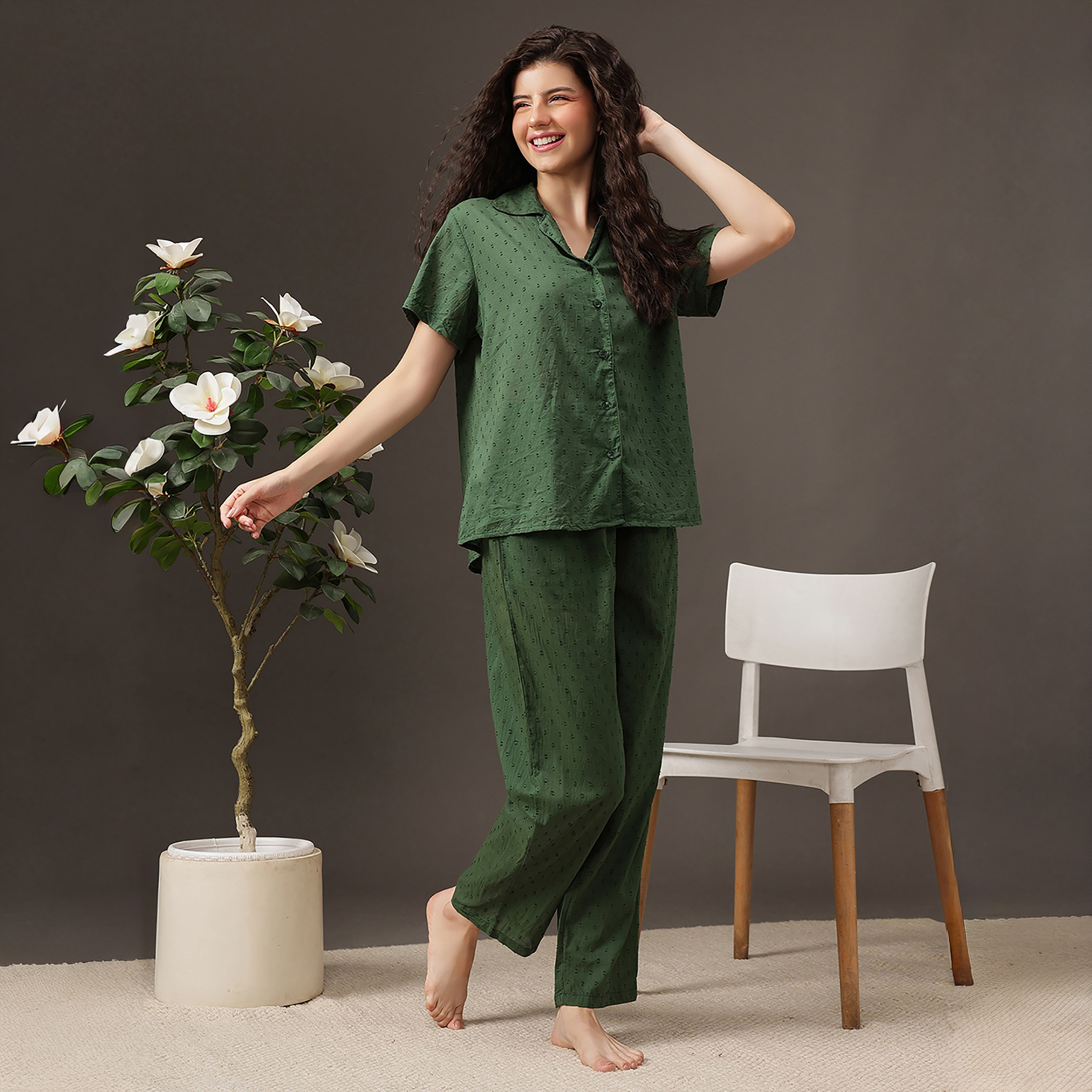 طقم قميص وبنطلون بيجامة نسائي بنسيج "دوبي" وأزرار من كلوفيا - قطن-women-clothing-nightwear-pyjamas-longsets-image-10