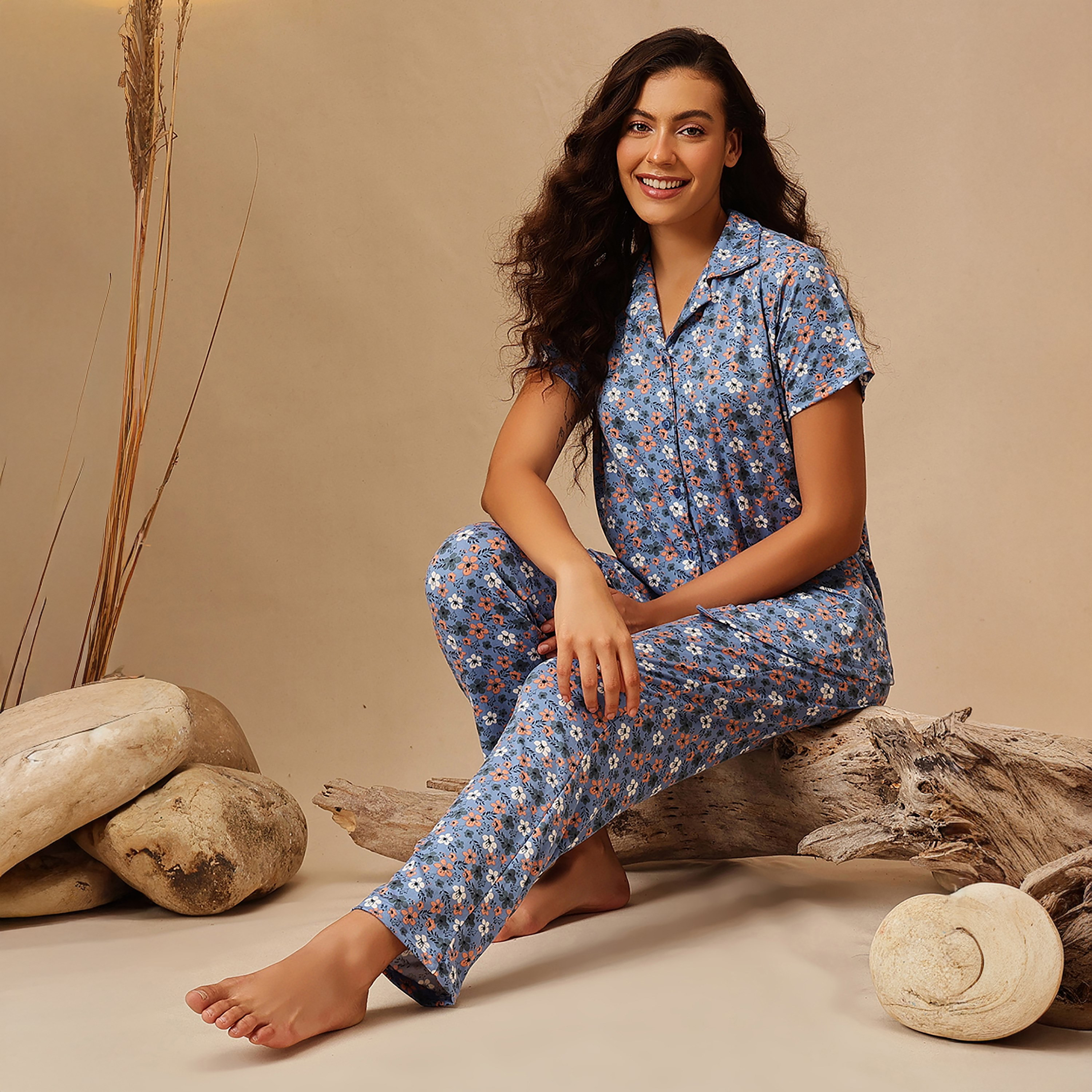 طقم قميص وبنطلون بيجامة نسائي بطبعة الزهور فائقة النعومة وأزرار من كلوفيا-women-clothing-nightwear-pyjamas-longsets-image-5