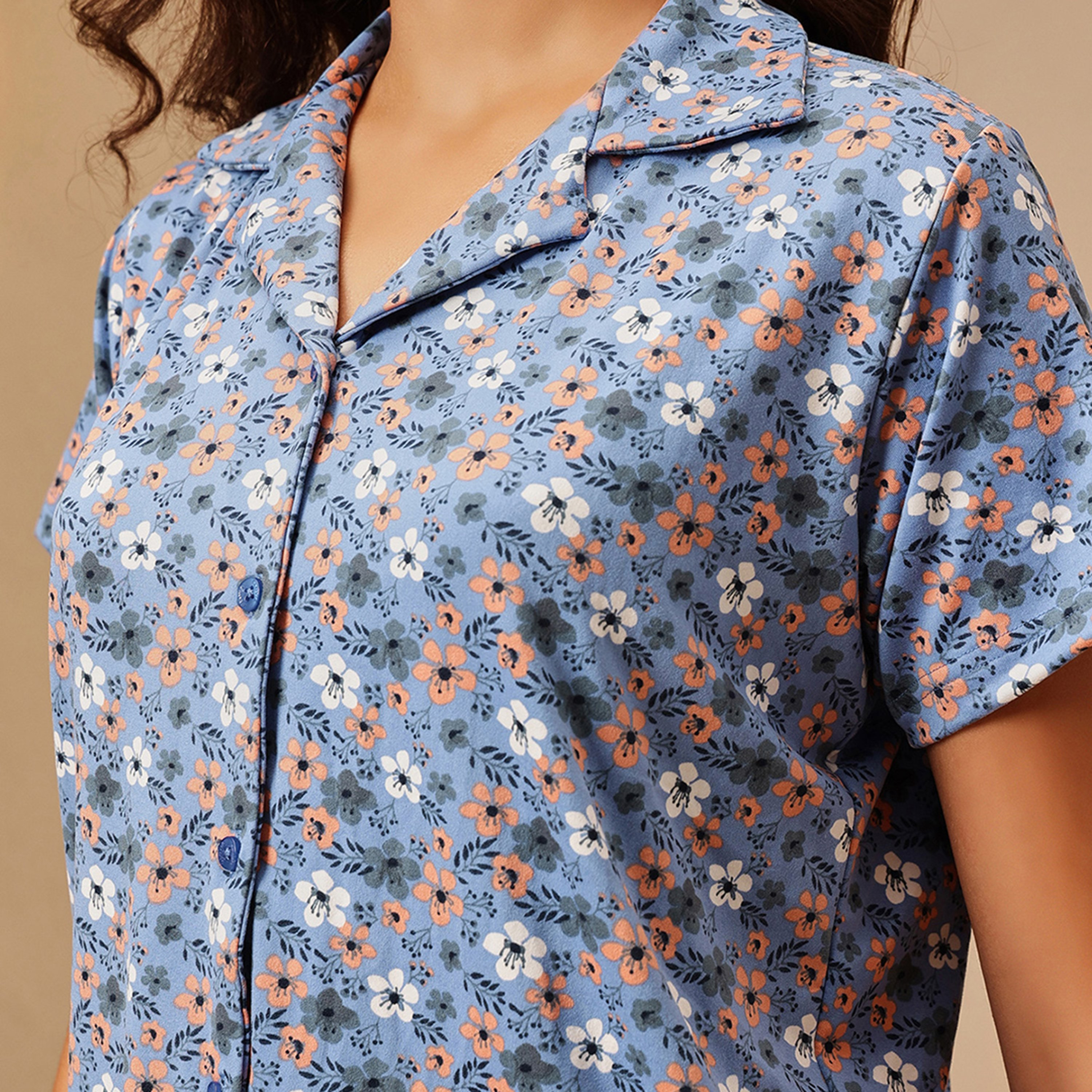 طقم قميص وبنطلون بيجامة نسائي بطبعة الزهور فائقة النعومة وأزرار من كلوفيا-women-clothing-nightwear-pyjamas-longsets-image-6