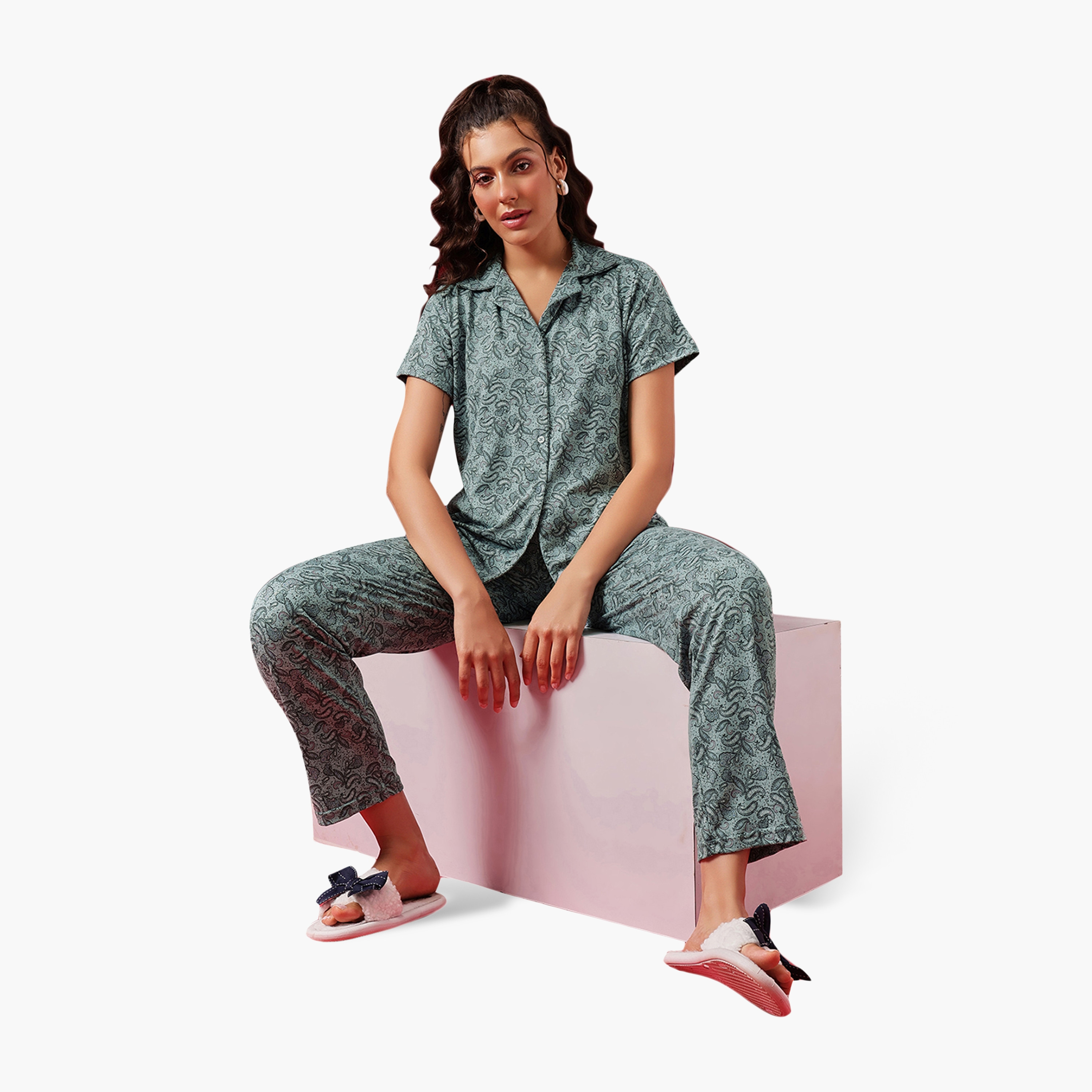 بدلة نوم نسائية بطبعة بيزلي فائقة النعومة وأزرار من كلوفيا-women-clothing-nightwear-pyjamas-longsets-image-2