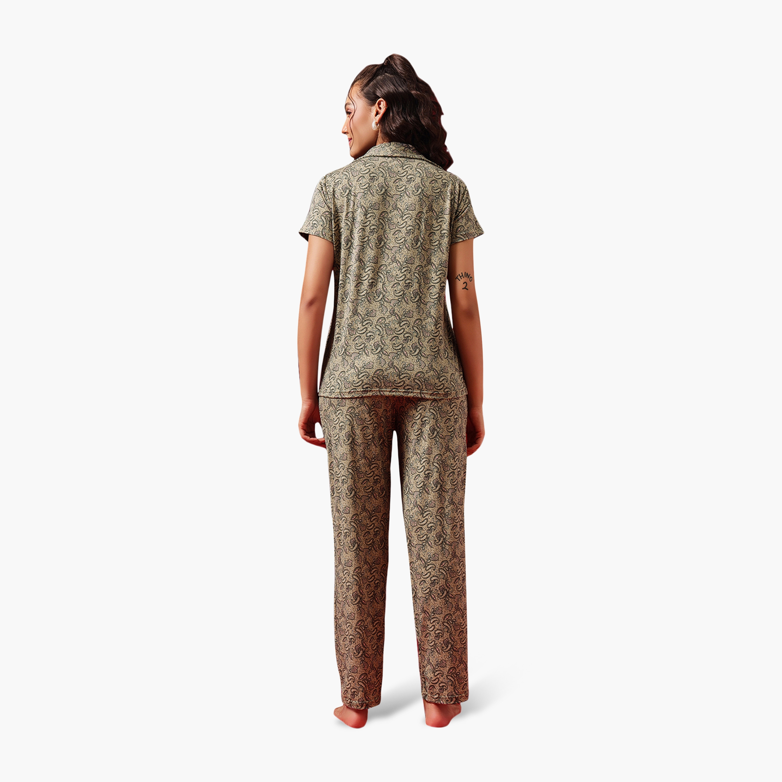 بدلة نوم نسائية بطبعة بيزلي فائقة النعومة وأزرار من كلوفيا-women-clothing-nightwear-pyjamas-longsets-image-11