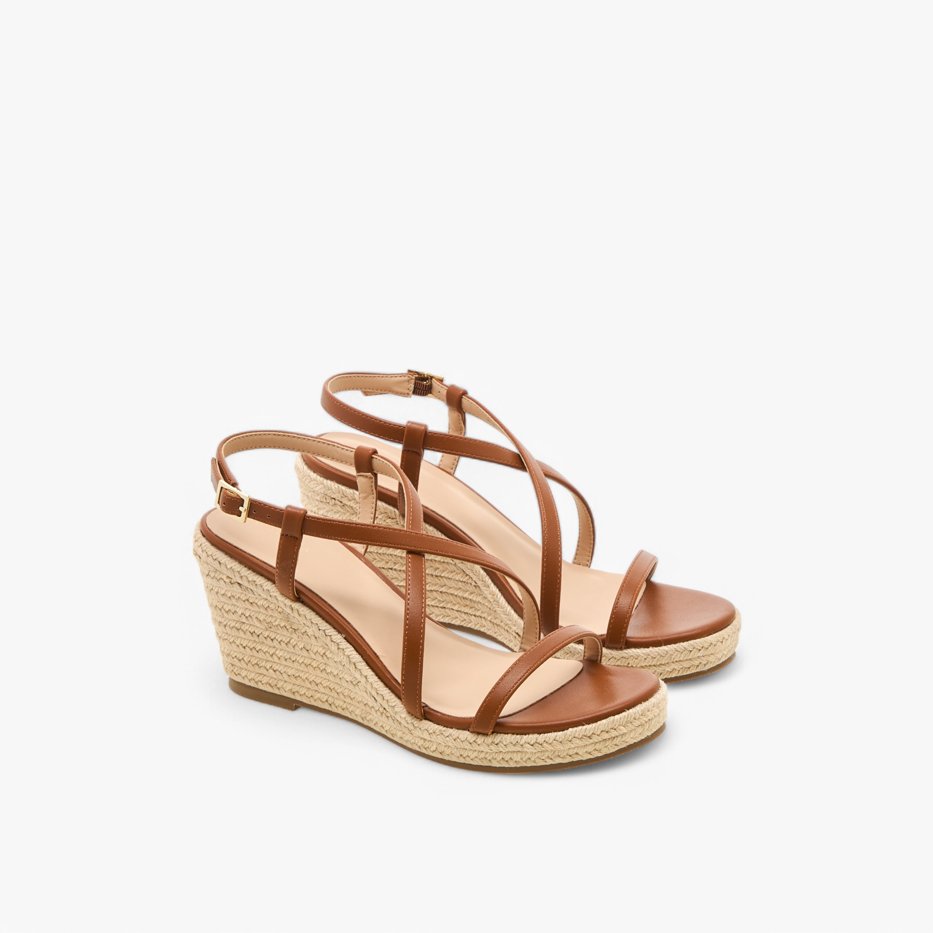 صندل بأحزمة متقاطعة بارزة الملمس وبكعب ويدج وإبزيم إغلاق من فلورا بيلا-women-shoes-sandals-heeled-image-1