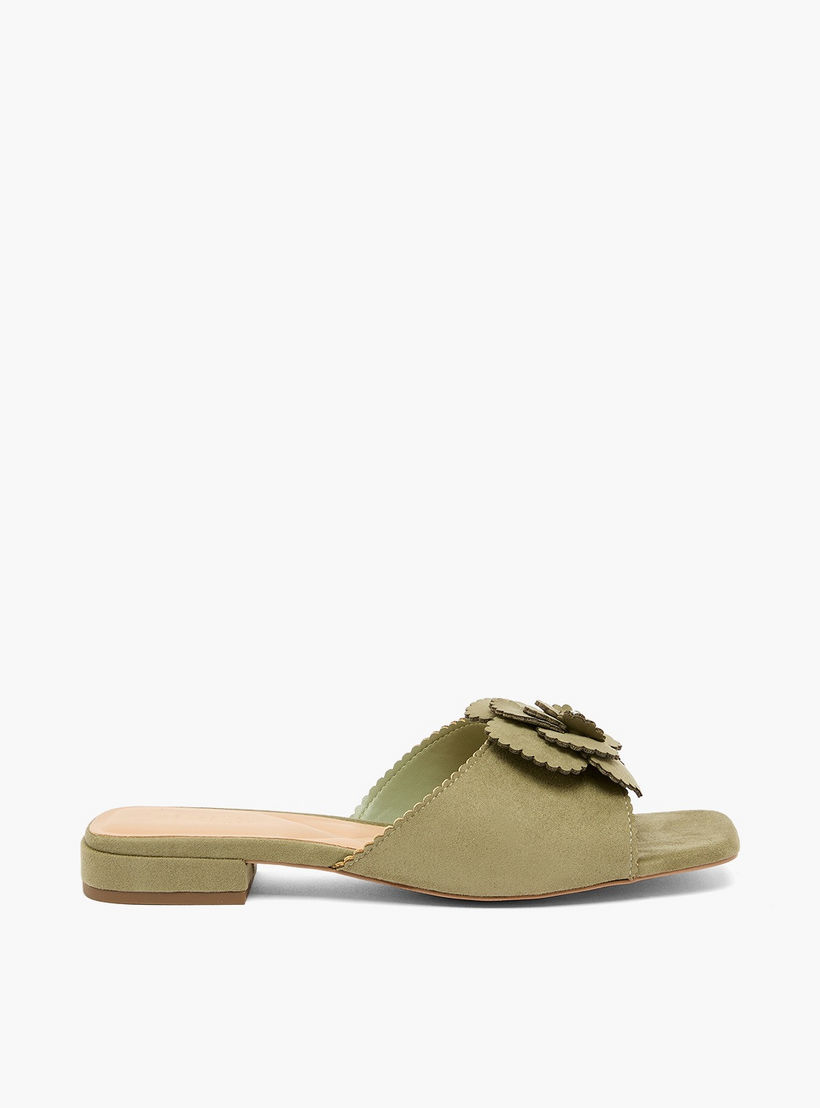 صندل بزينة زهور للنساء من سيليست-women-shoes-flats-sandals-image-3