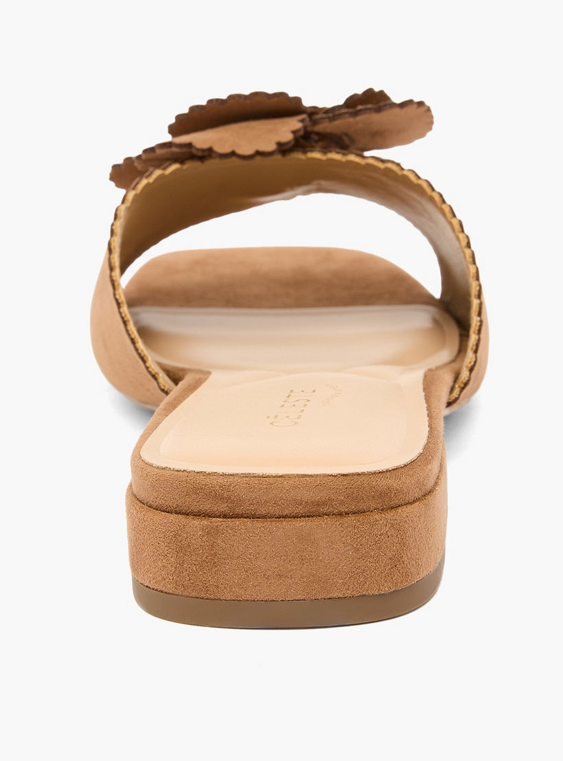 صندل بزينة زهور للنساء من سيليست-women-shoes-flats-sandals-image-5