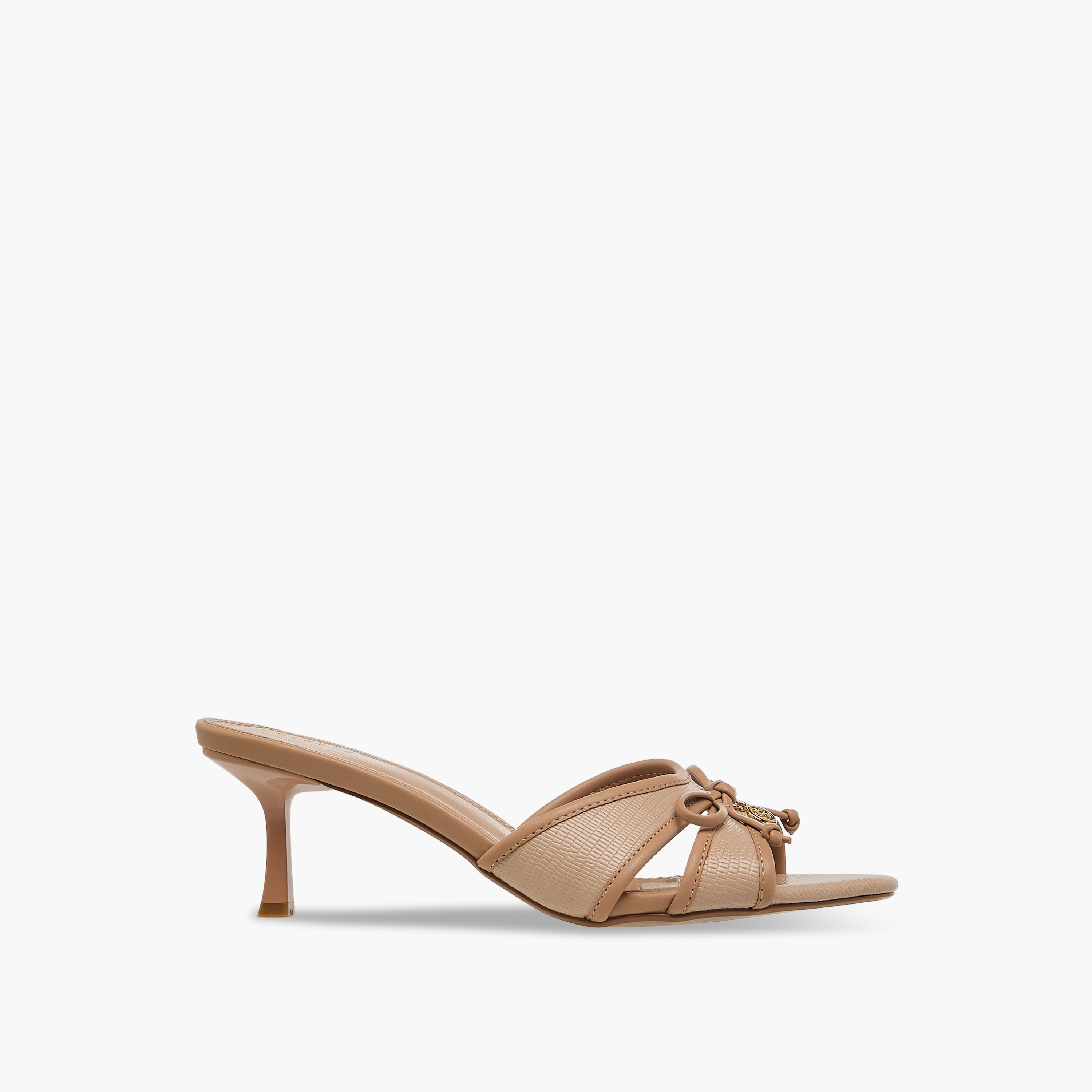 صندل بتفاصيل فيونكة سهل الارتداء مع كعب مدبب للنساء من سيليست-women-shoes-sandals-heeled-image-13