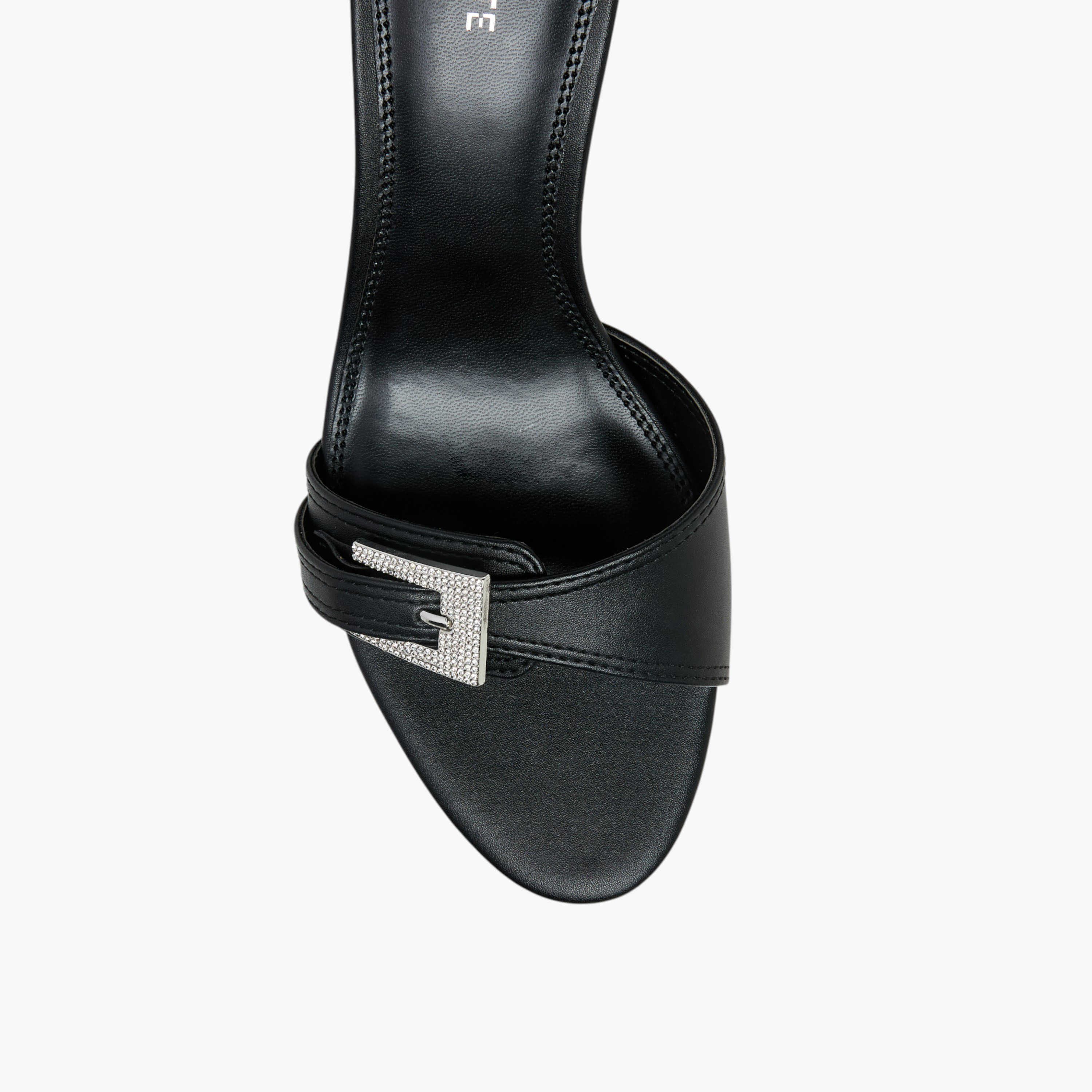 صندل سهل الارتداء بزينة إبزيم وكعب رفيع من سيليست-women-shoes-sandals-heeled-image-4