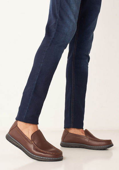 Le Confort Solid Slip-On Loafers