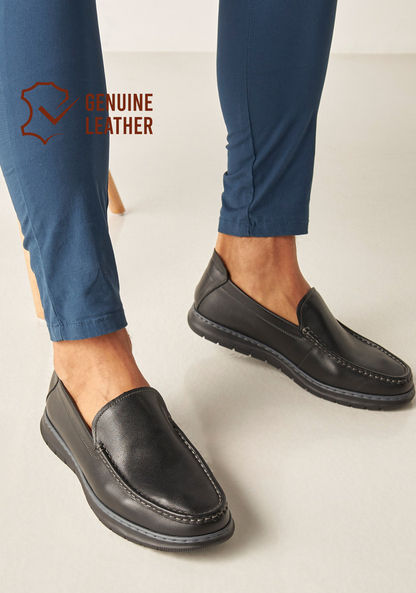Le Confort Solid Slip-On Leather Loafers with Stitch Detail-Men%27s Casual Shoes-image-0