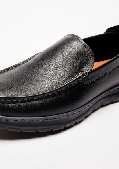 Le Confort Solid Slip-On Leather Loafers with Stitch Detail