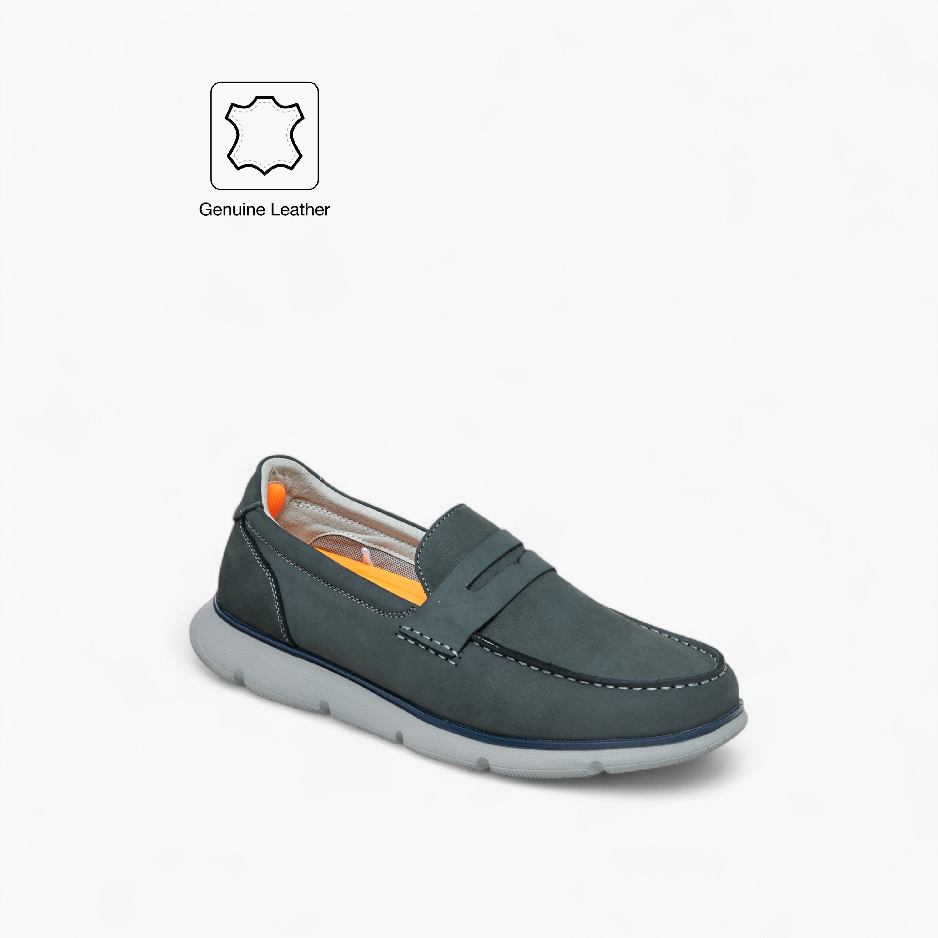 Le Confort Leather Solid Slip-On Moccasins-men-shoes-loafersandmoccasins-image-2