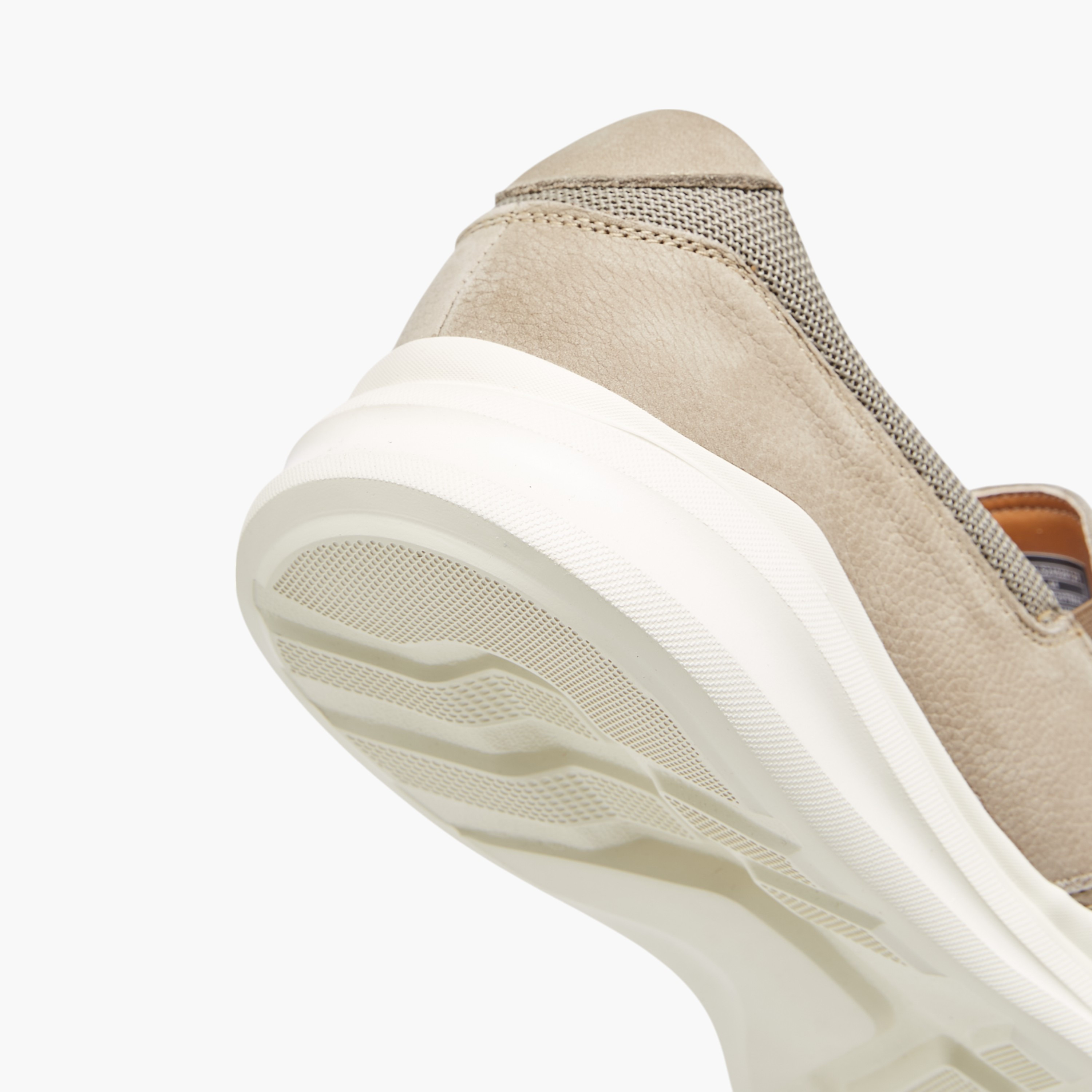 Le Confort Leather Textured Slip-On Loafers-men-shoes-loafersandmoccasins-image-5