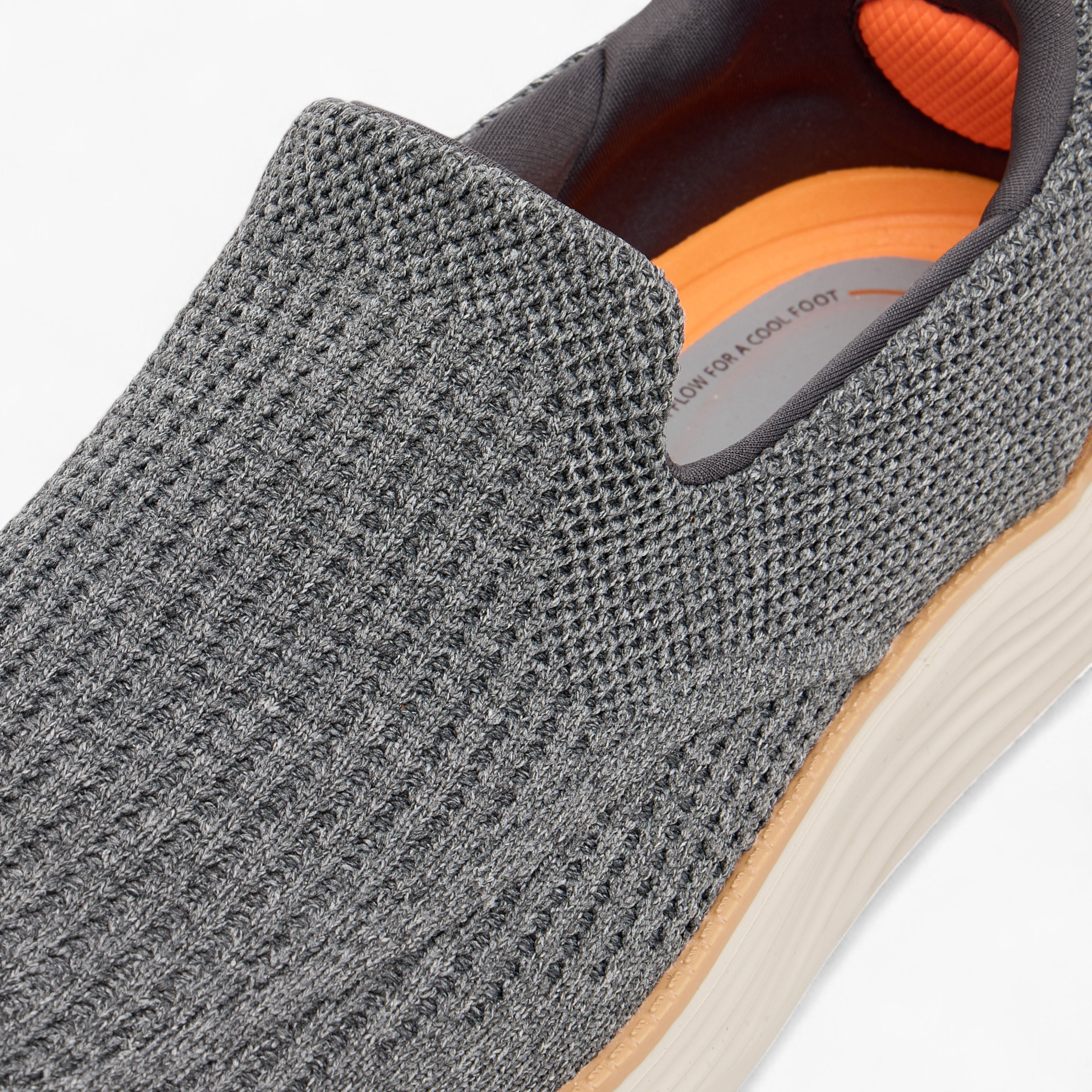 حذاء سهل الارتداء بارز الملمس بلسان سحب من لو كونفورت-men-shoes-loafersandmoccasins-image-4