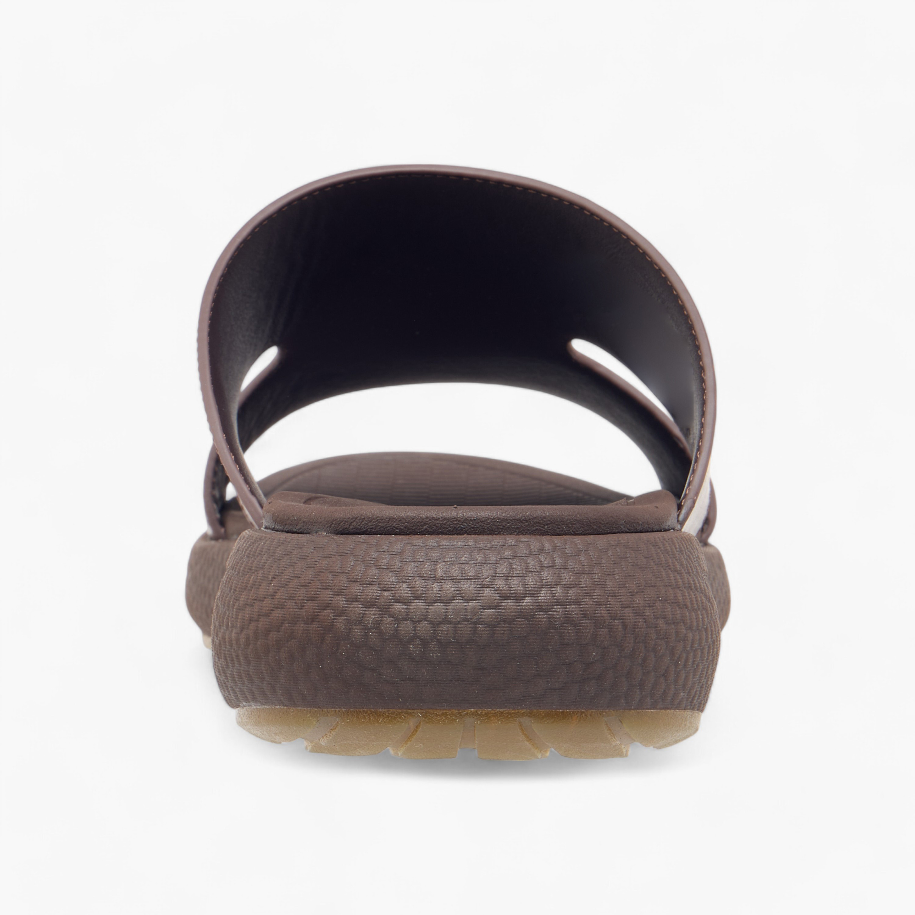 صندل عربي مريح سهل الارتداء بتفاصيل مفرغة من لو كونفورت-men-shoes-sandals-image-4