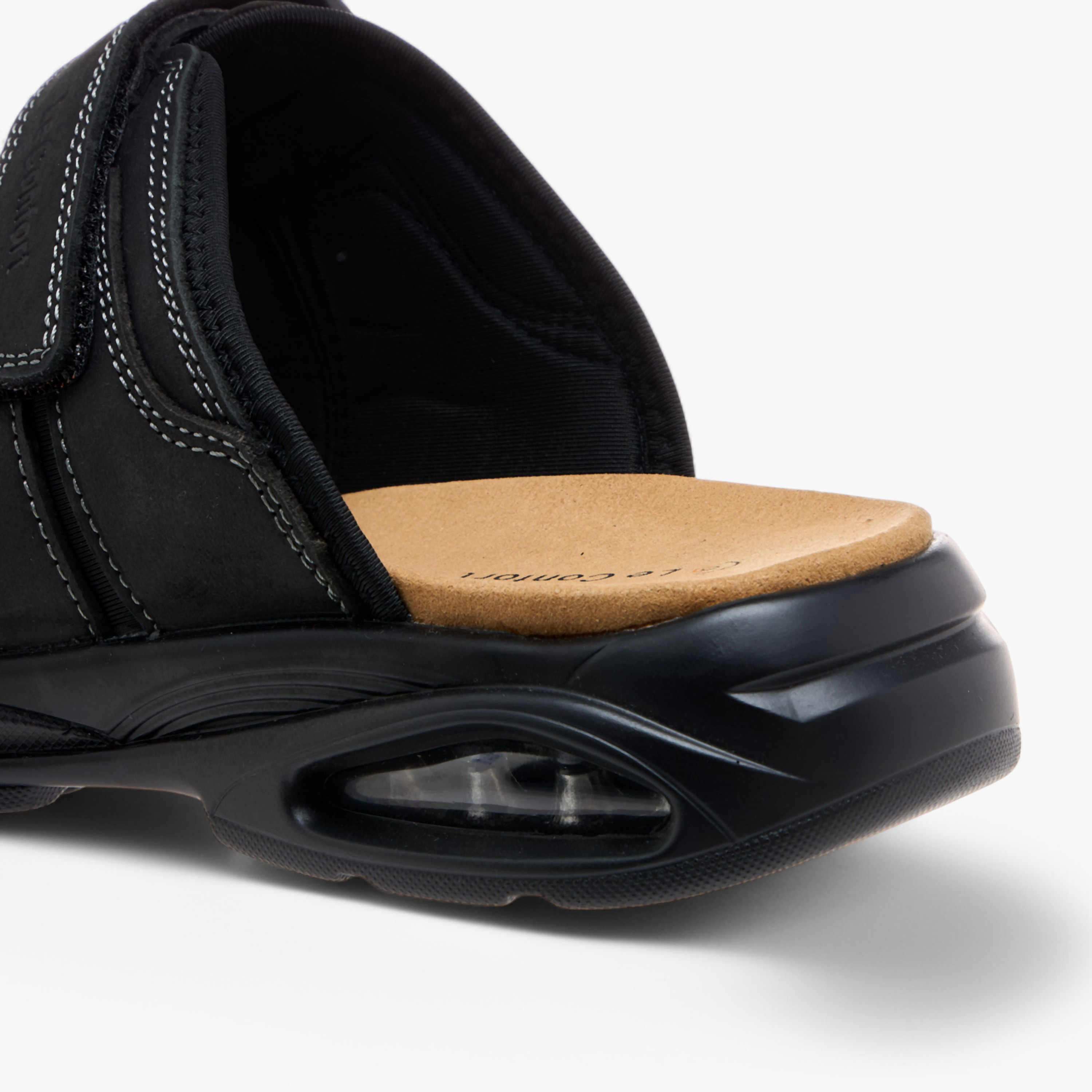 صندل مريح سهل الارتداء بتفاصيل إبزيم من لو كونفورت-men-shoes-sandals-image-4