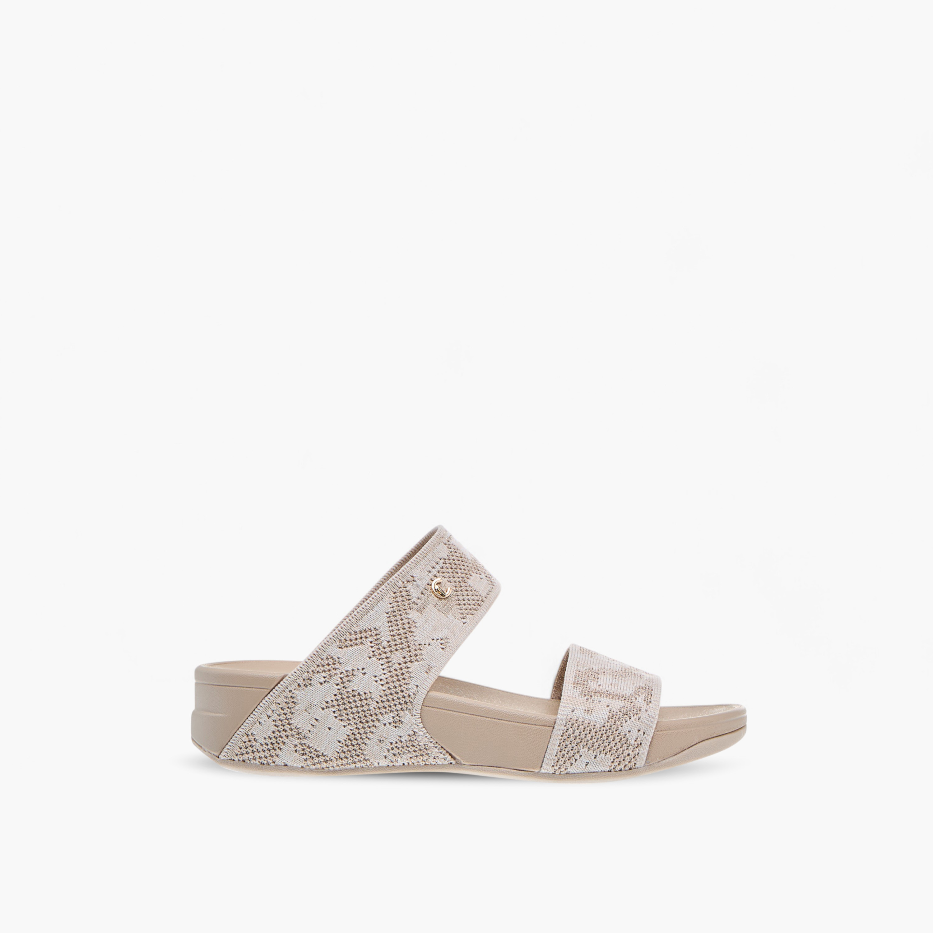 صندل مريح بارز الملمس سهل الارتداء بحواف ميتاليك من لو كونفورت-women-shoes-flats-sandals-image-3
