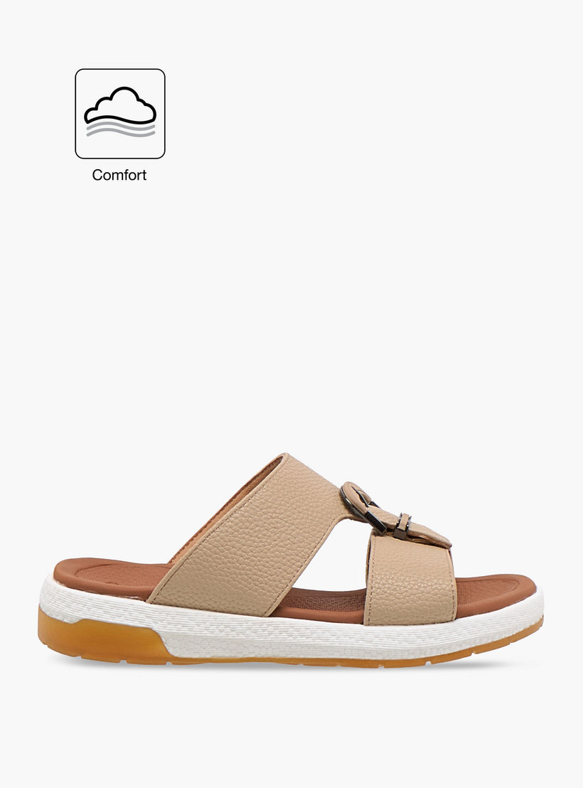 صندل عربي مريح بارز الملمس بتفاصيل إبزيم من لو كونفورت-boys-shoes-sandals-image-2