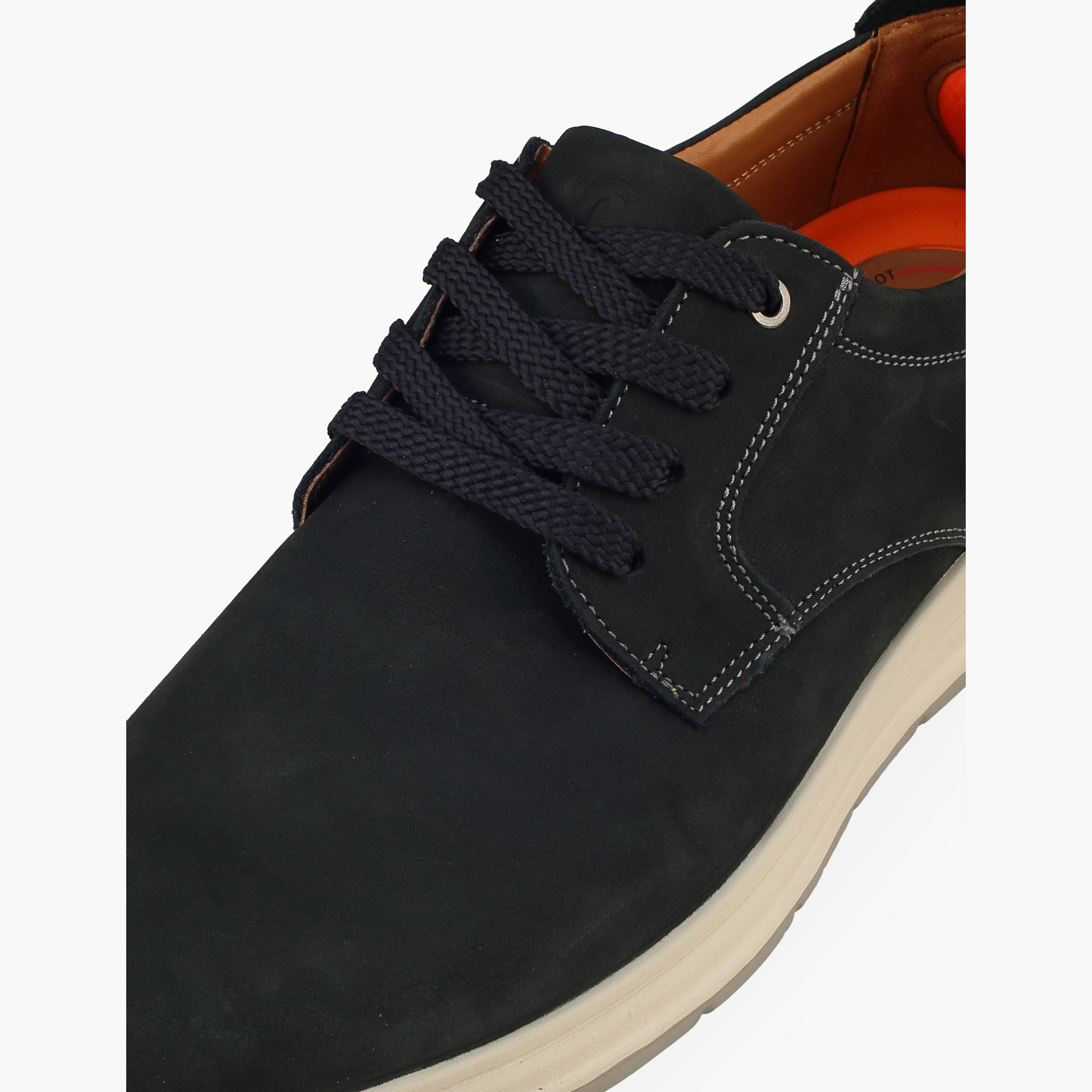 حذاء سنيكرز جلد بطول الكاحل ورباط إغلاق للرجال من لو كونفورت-men-shoes-sneakers-image-4