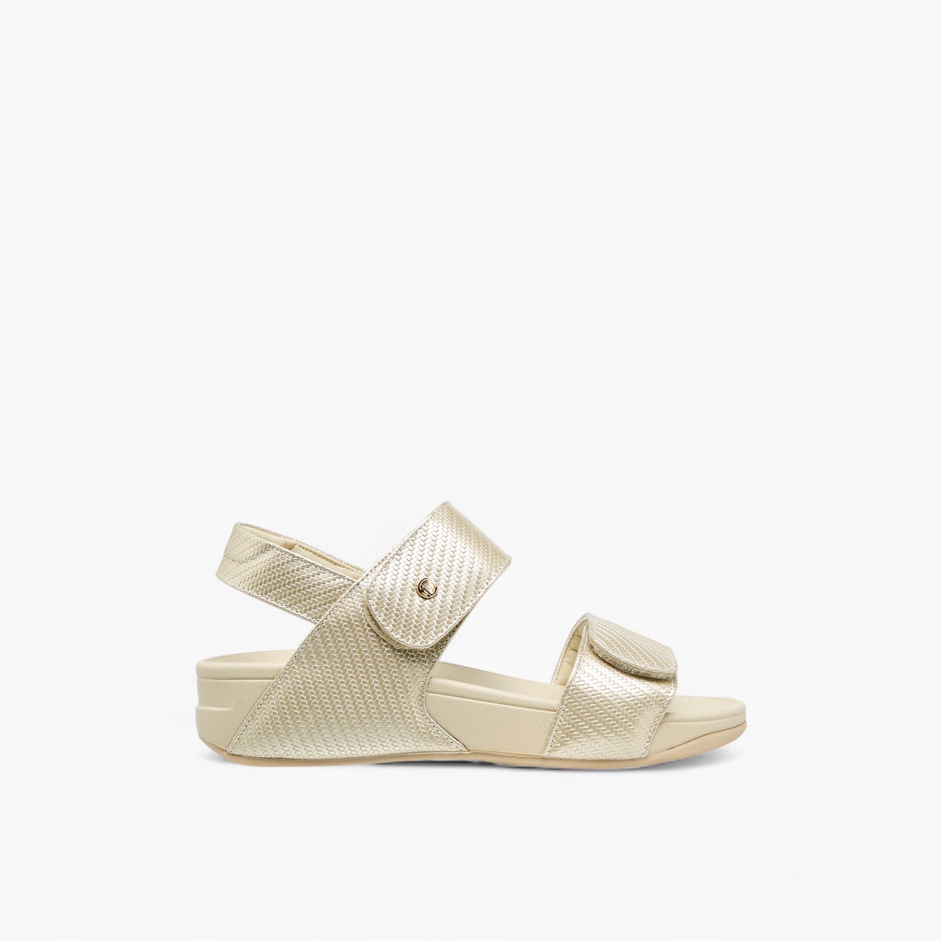 صندل بارز الملمس بحزام وشريط إغلاق لاصق من لو كونفورت-women-shoes-sandals-heeled-image-3