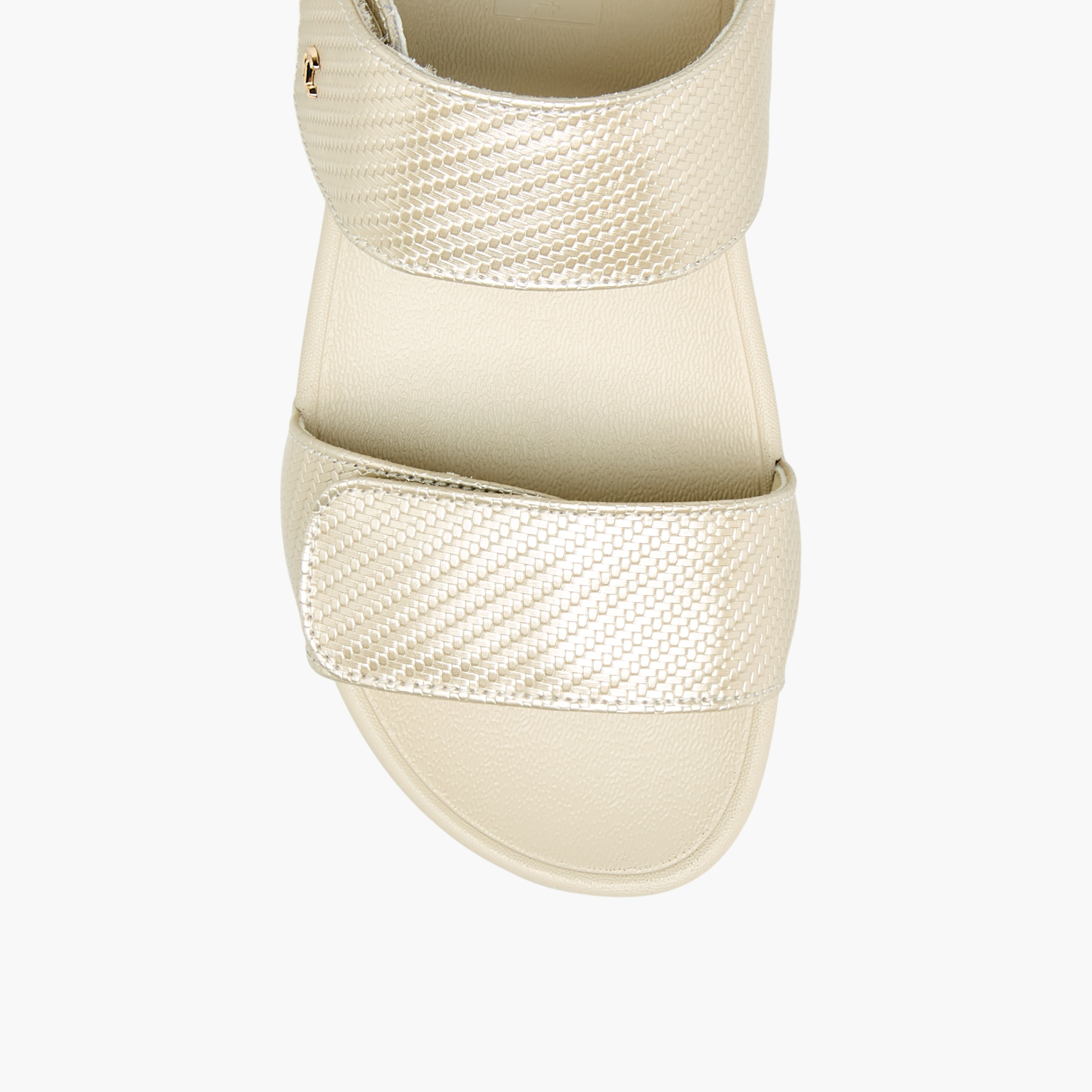 صندل بارز الملمس بحزام وشريط إغلاق لاصق من لو كونفورت-women-shoes-sandals-heeled-image-4