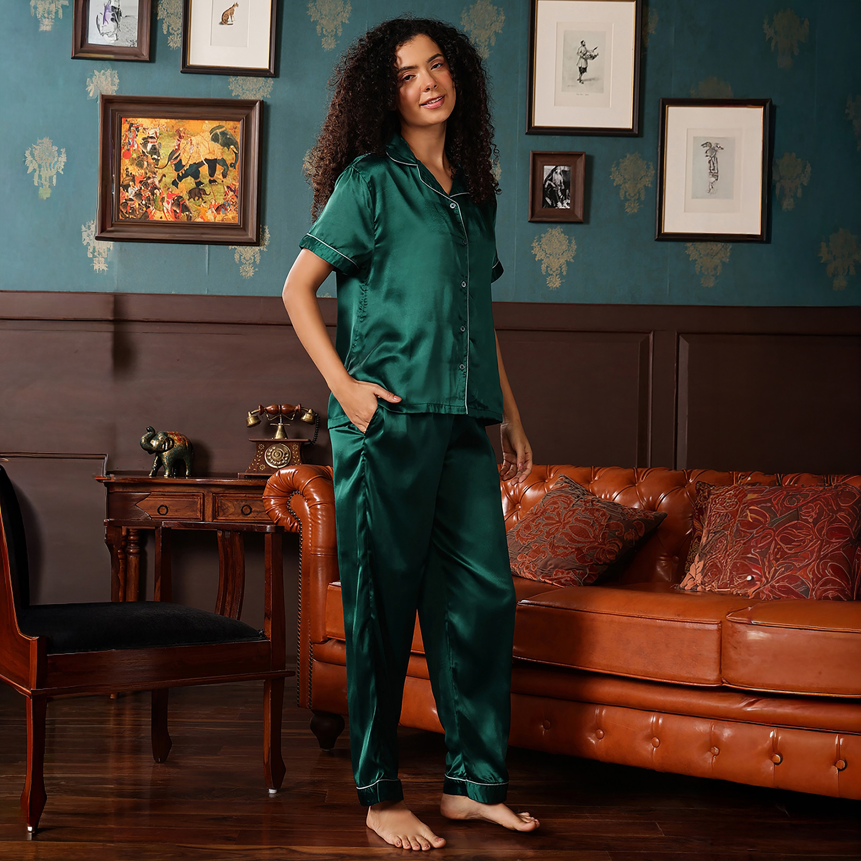 طقم قميص وبنطلون بيجامة نسائي بأزرار من كلوفيا - ساتان-women-clothing-nightwear-pyjamas-longsets-image-9