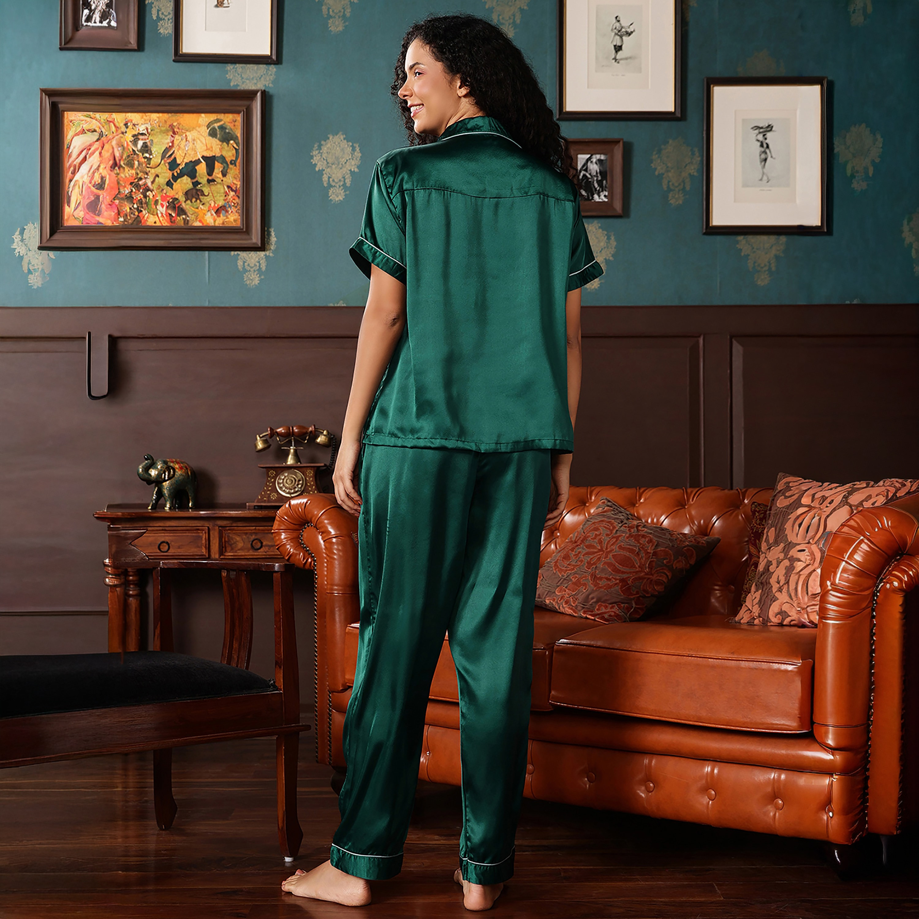 طقم قميص وبنطلون بيجامة نسائي بأزرار من كلوفيا - ساتان-women-clothing-nightwear-pyjamas-longsets-image-11
