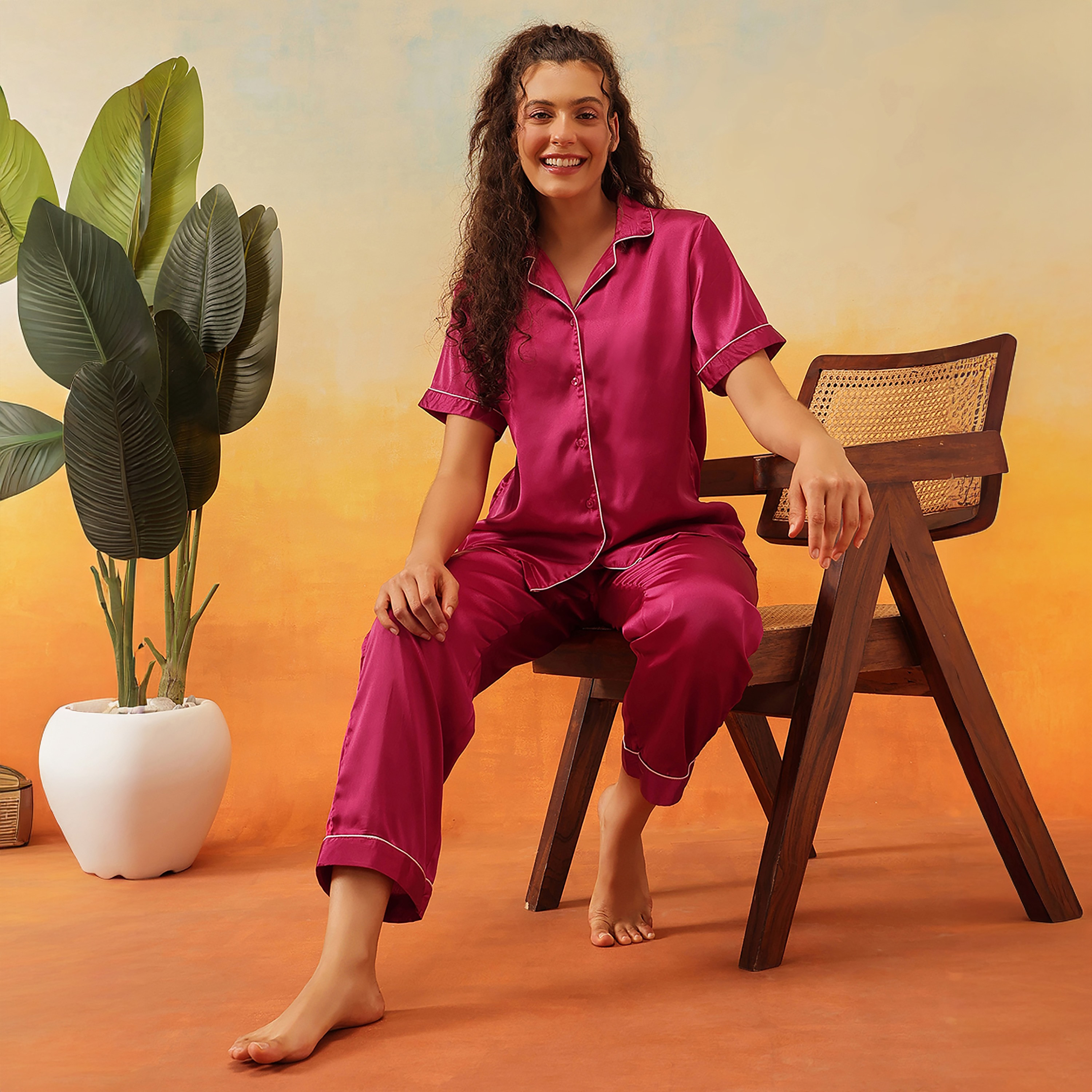طقم قميص وبنطلون بيجامة نسائي بأزرار من كلوفيا - ساتان-women-clothing-nightwear-pyjamas-longsets-image-5
