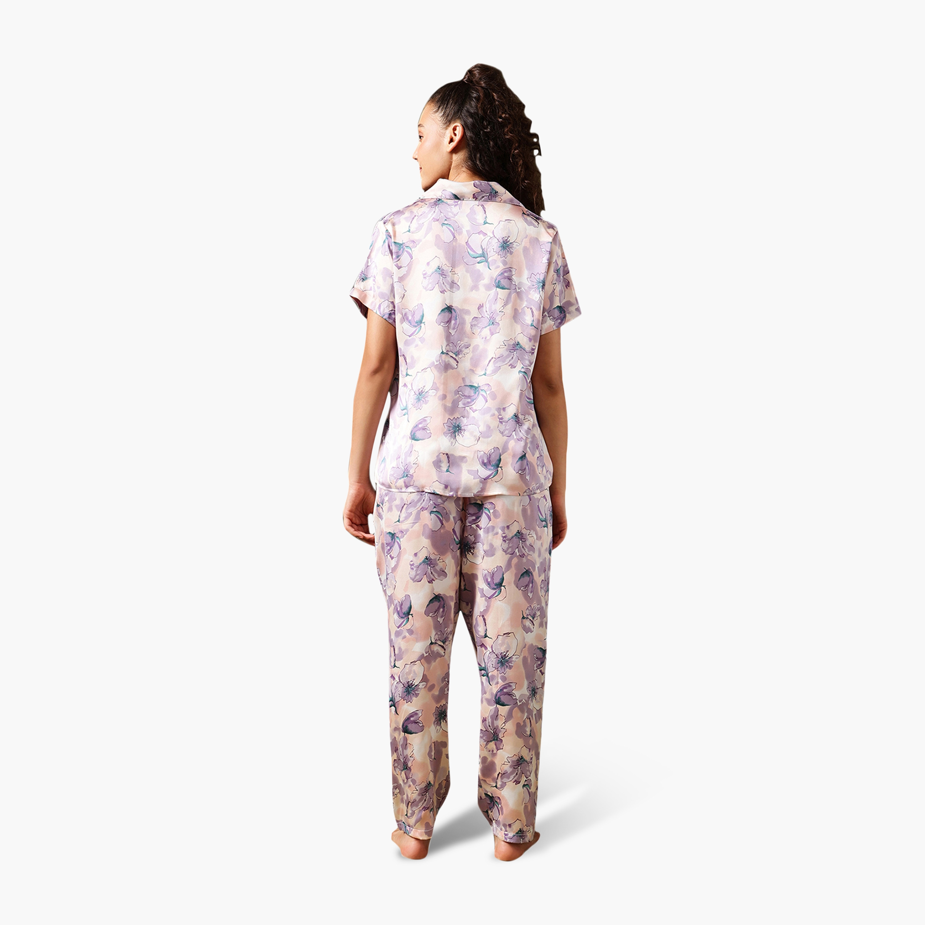 بدلة نوم نسائية بطبعة الزهور وأزرار بلون لافندر من كلوفيا - ساتان-women-clothing-nightwear-pyjamas-longsets-image-4