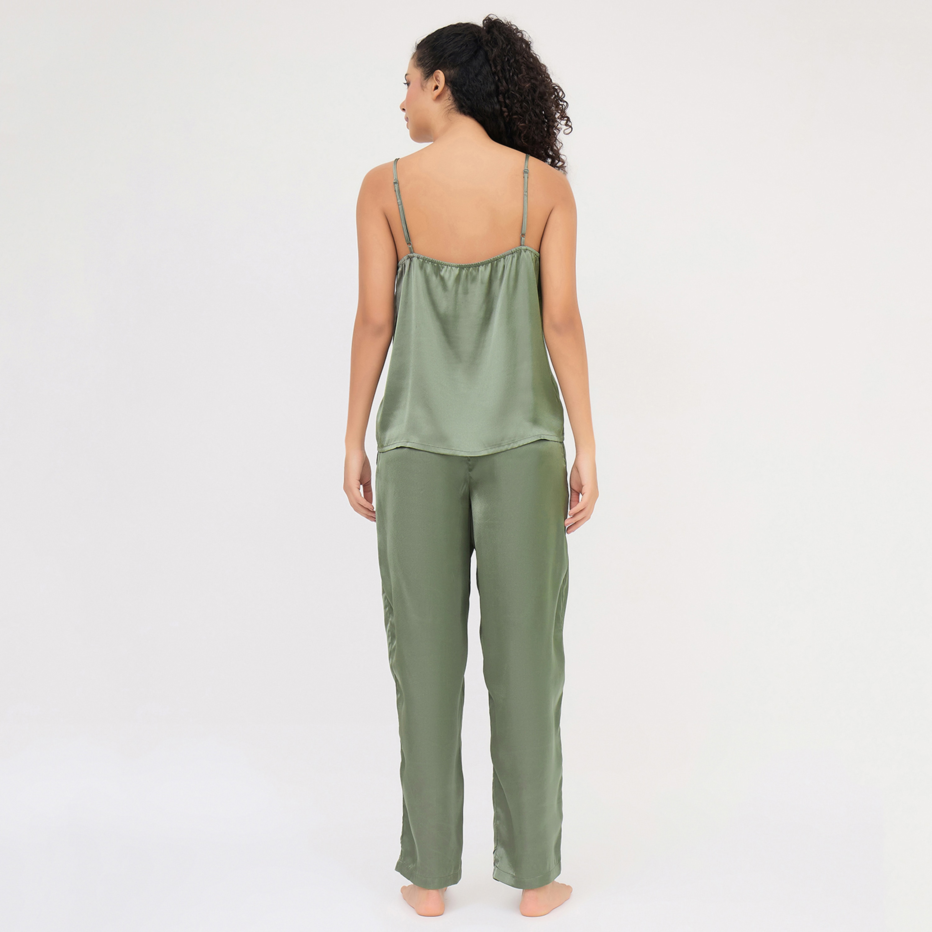 طقم نسائي 3 قطع (توب كامي، بنطلون بيجامة، وروب) من كلوفيا - ساتان-women-clothing-nightwear-pyjamas-longsets-image-18