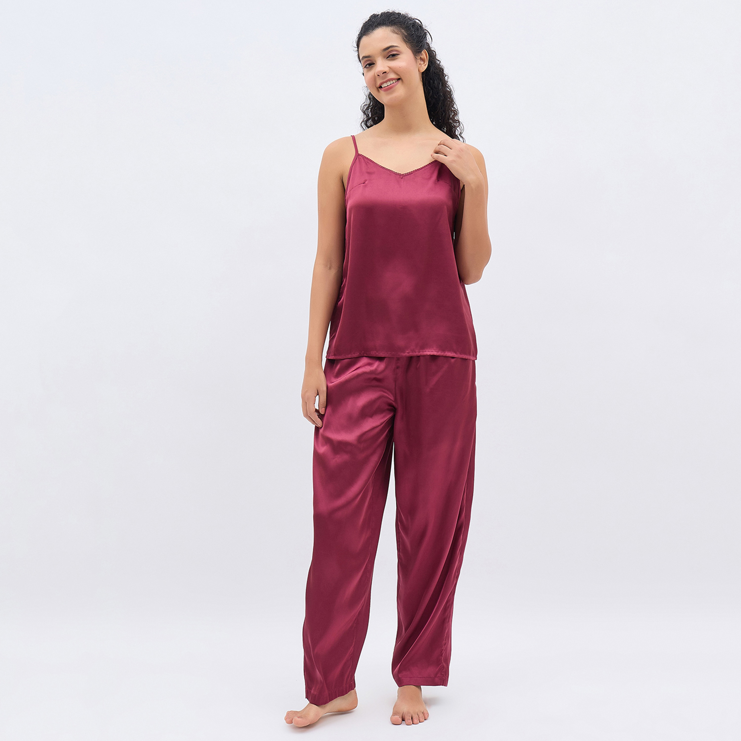 طقم نسائي 3 قطع (توب كامي، بنطلون بيجامة، وروب) من كلوفيا - ساتان-women-clothing-nightwear-pyjamas-longsets-image-3
