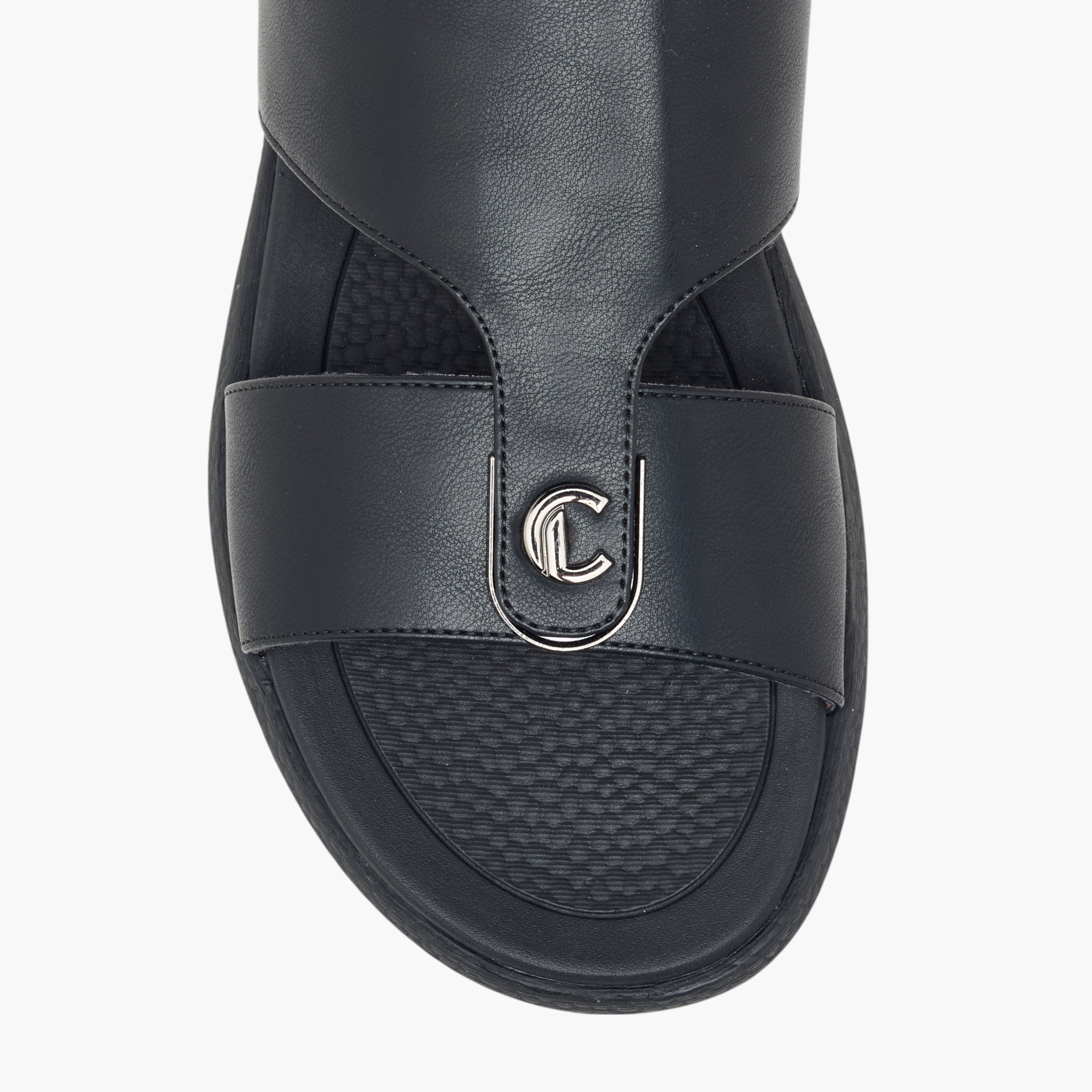 صندل عربي مريح سهل الارتداء بتفاصيل مفرغة من لو كونفورت-men-shoes-sandals-image-3