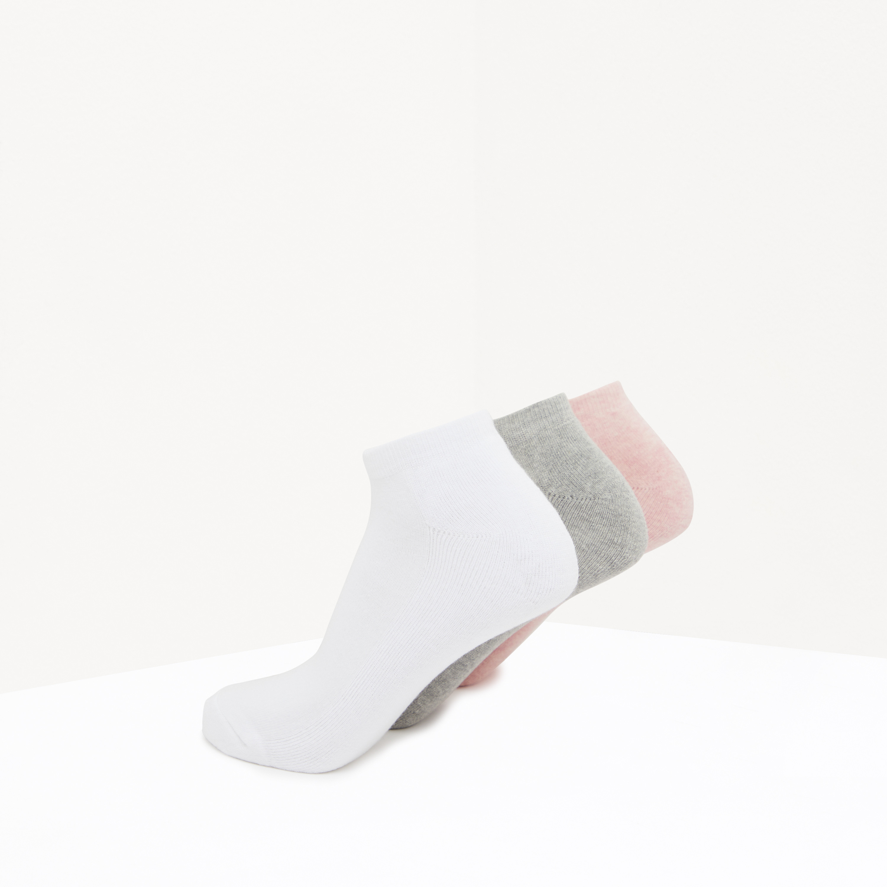 جوارب سادة بطول الكاحل - طقم من 3 أزواج-women-socksandstockings-image-3