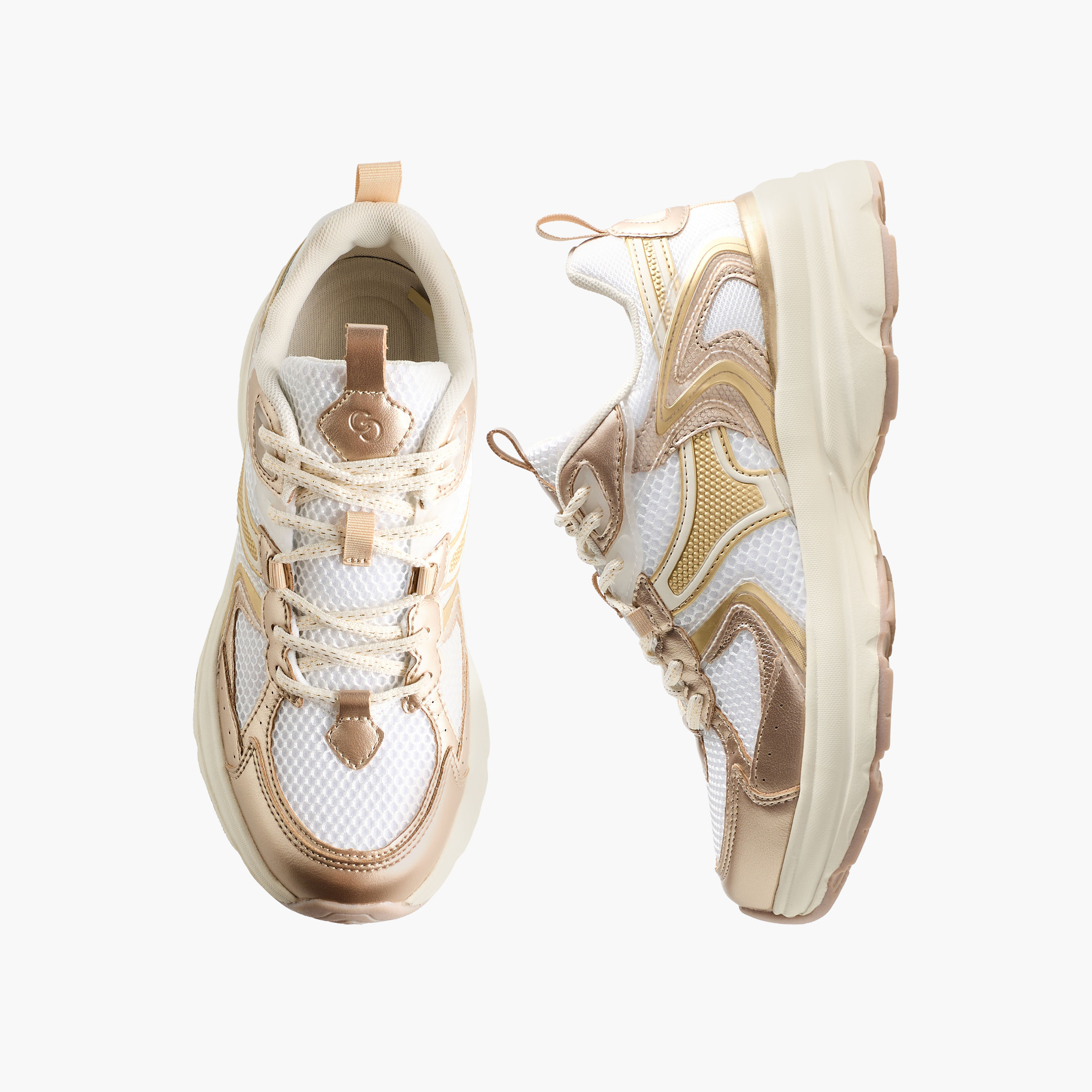 حذاء سنيكرز بطول الكاحل ورباط إغلاق للنساء من سيليست-women-shoes-sneakers-image-1