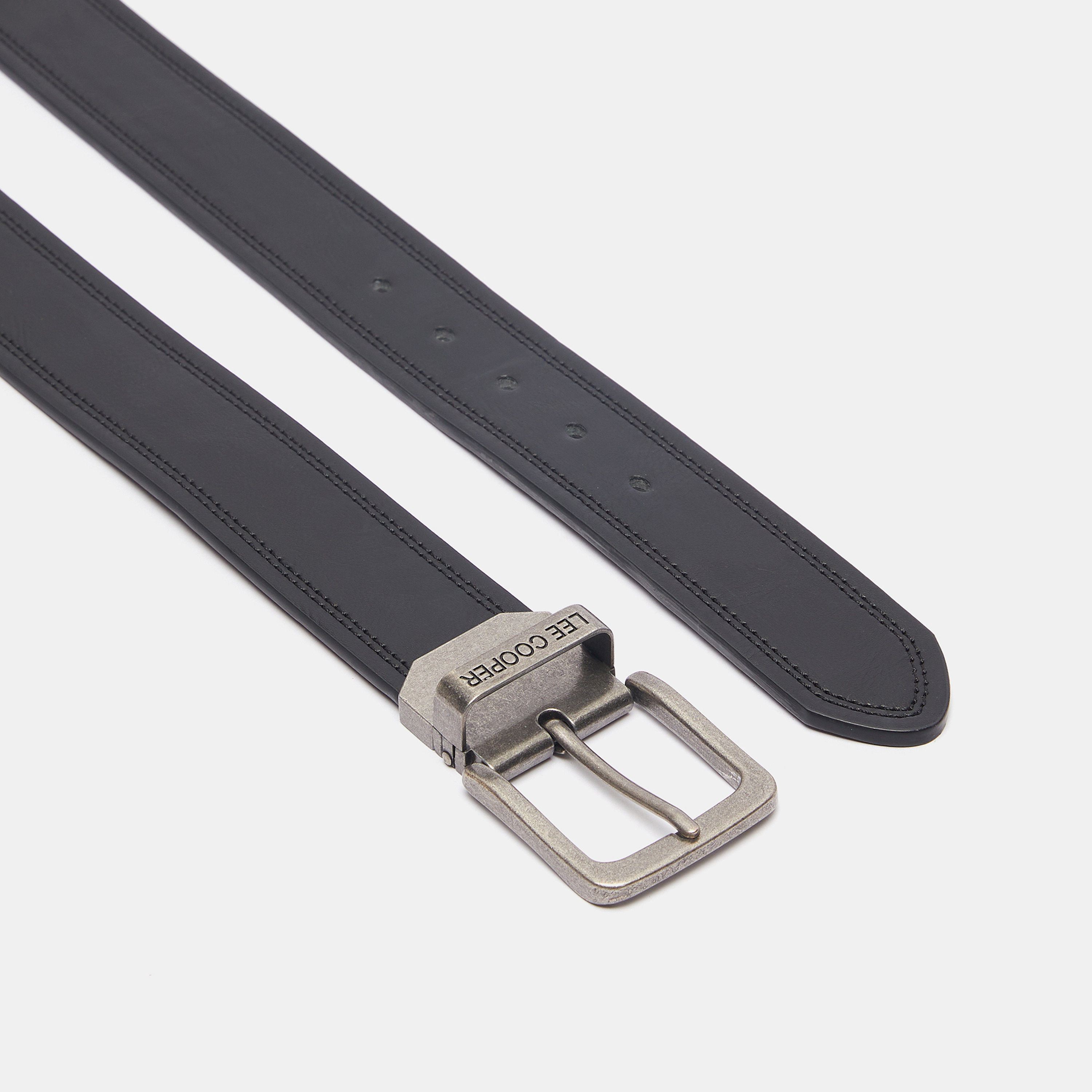 حزام سادة بإبزيم بدبوس إغلاق وتفاصيل مغرّزة من لي كوبر-men-beltsandwallets-belts-image-4