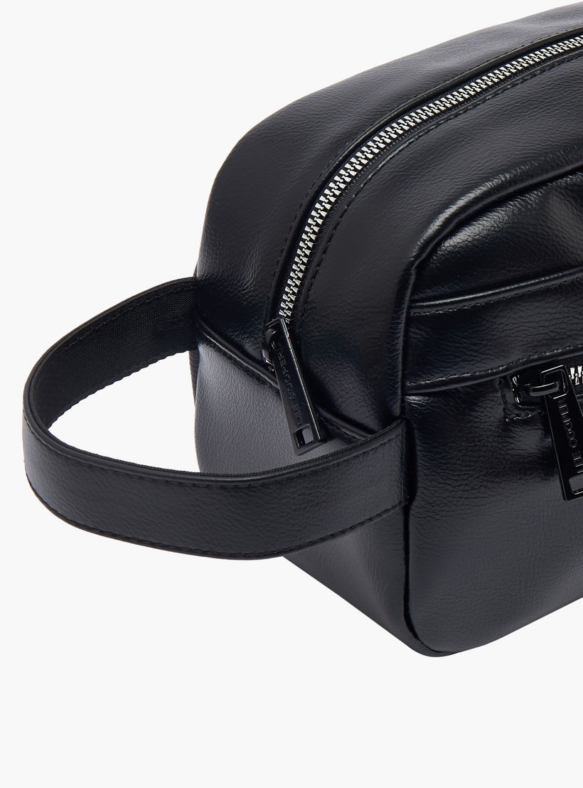 شنطة صغيرة بزخارف شعار للرجال من لي كوبر-travel-accessories-image-5