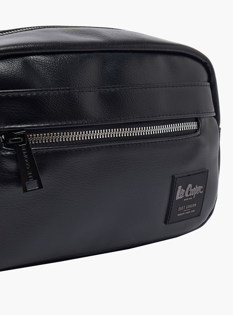 شنطة صغيرة بزخارف شعار للرجال من لي كوبر-travel-accessories-image-6