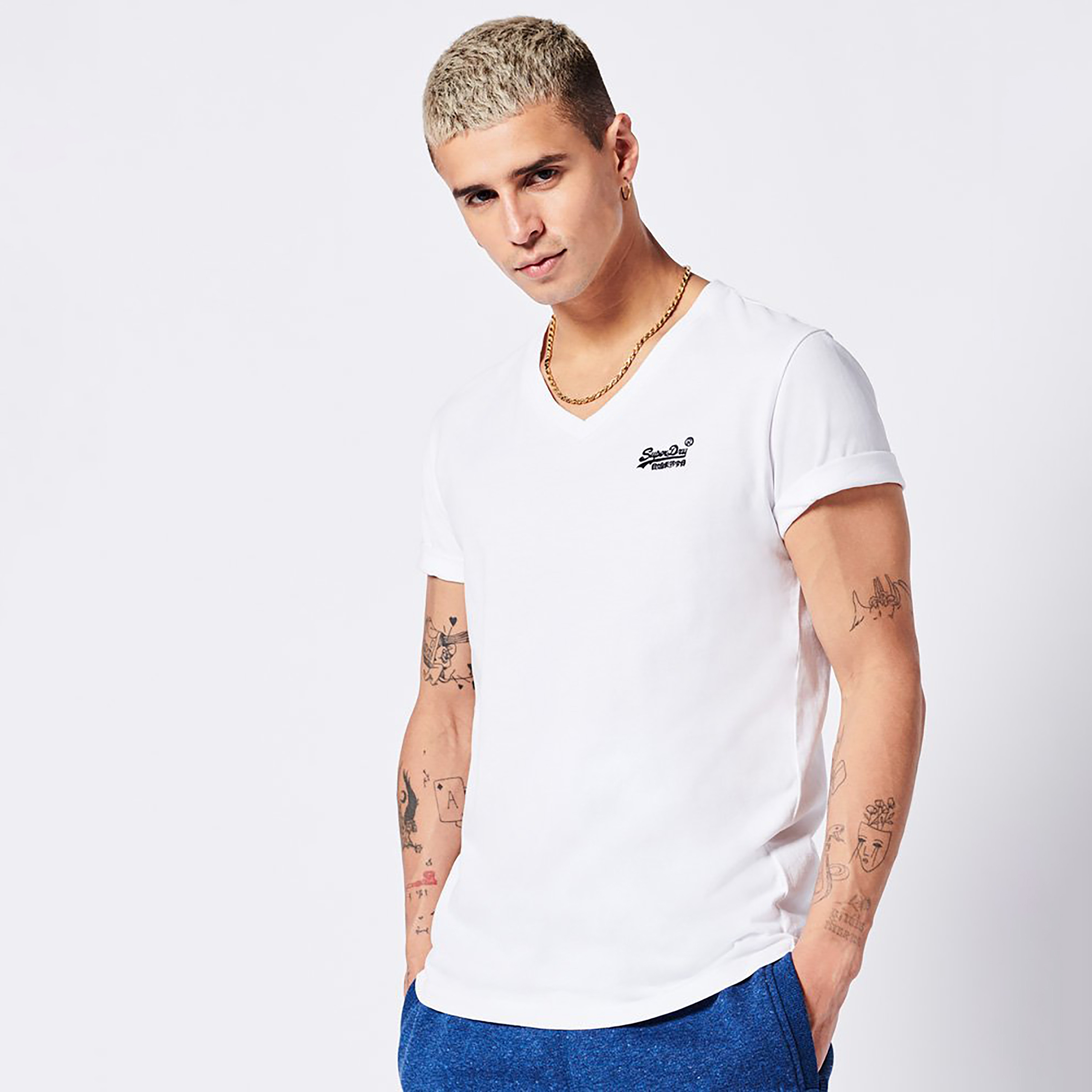 تيشيرت سوبردراي فينتاج بطبعة شعار وأكمام قصيرة ورقبة على شكل وى-men-clothing-tshirtsandpolos-tshirts-image-1