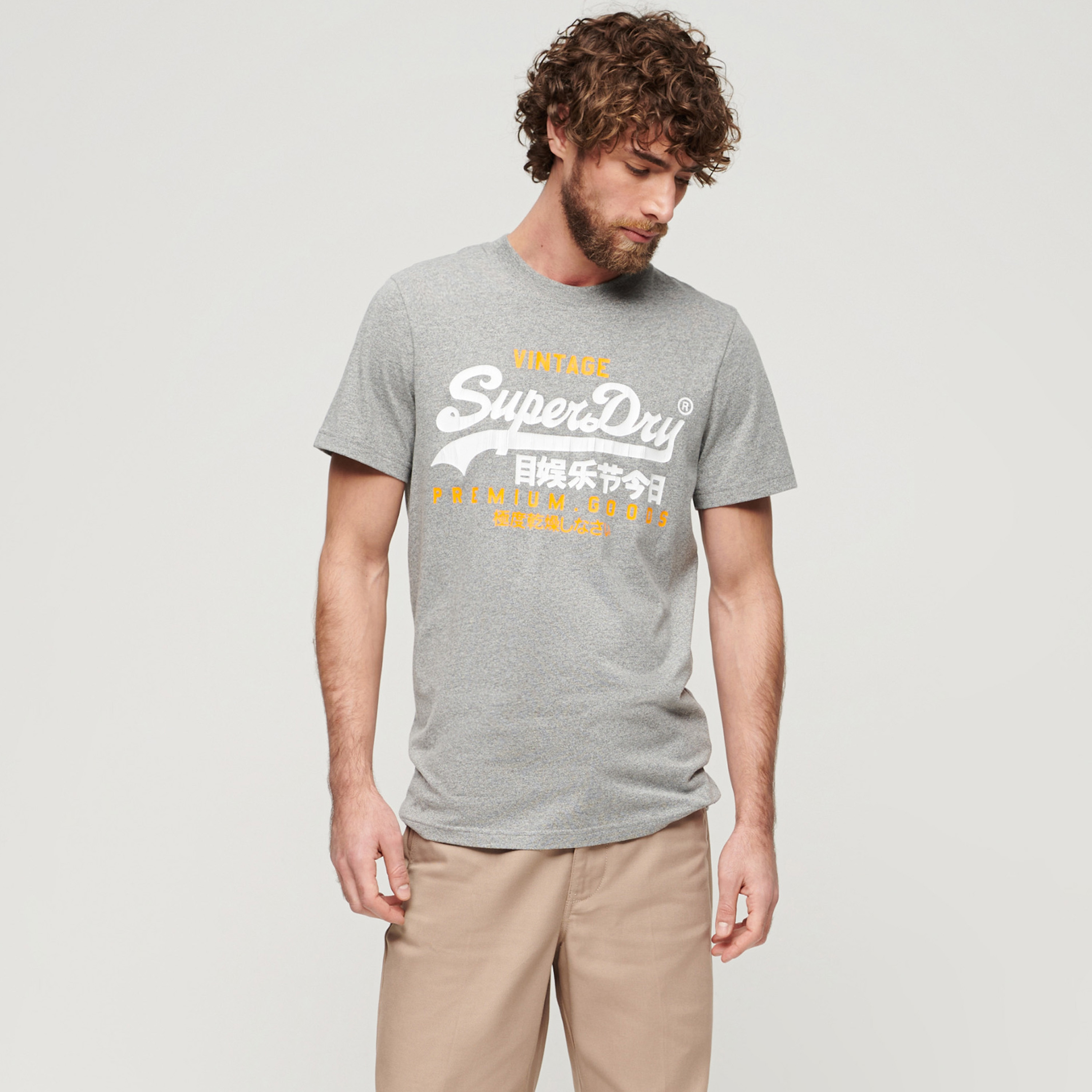تيشيرت سوبردراي بأكمام قصيرة وياقة دائرية مع شعار-men-clothing-tshirtsandpolos-tshirts-image-1