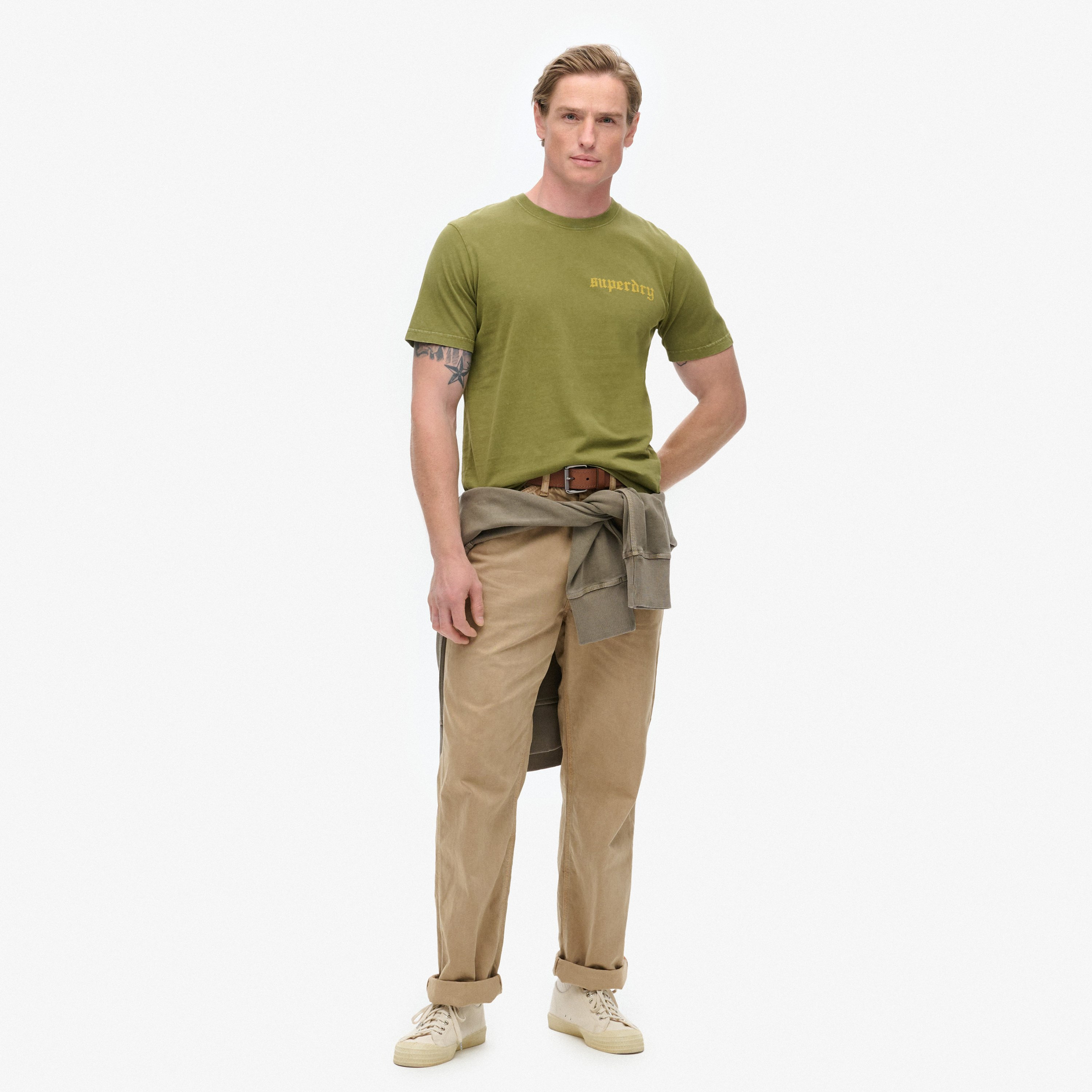تي شيرت رجالي بأكمام قصيرة ورقبة دائرية ورسومات جرافيكية من سوبردراي-men-clothing-tshirtsandpolos-tshirts-image-2