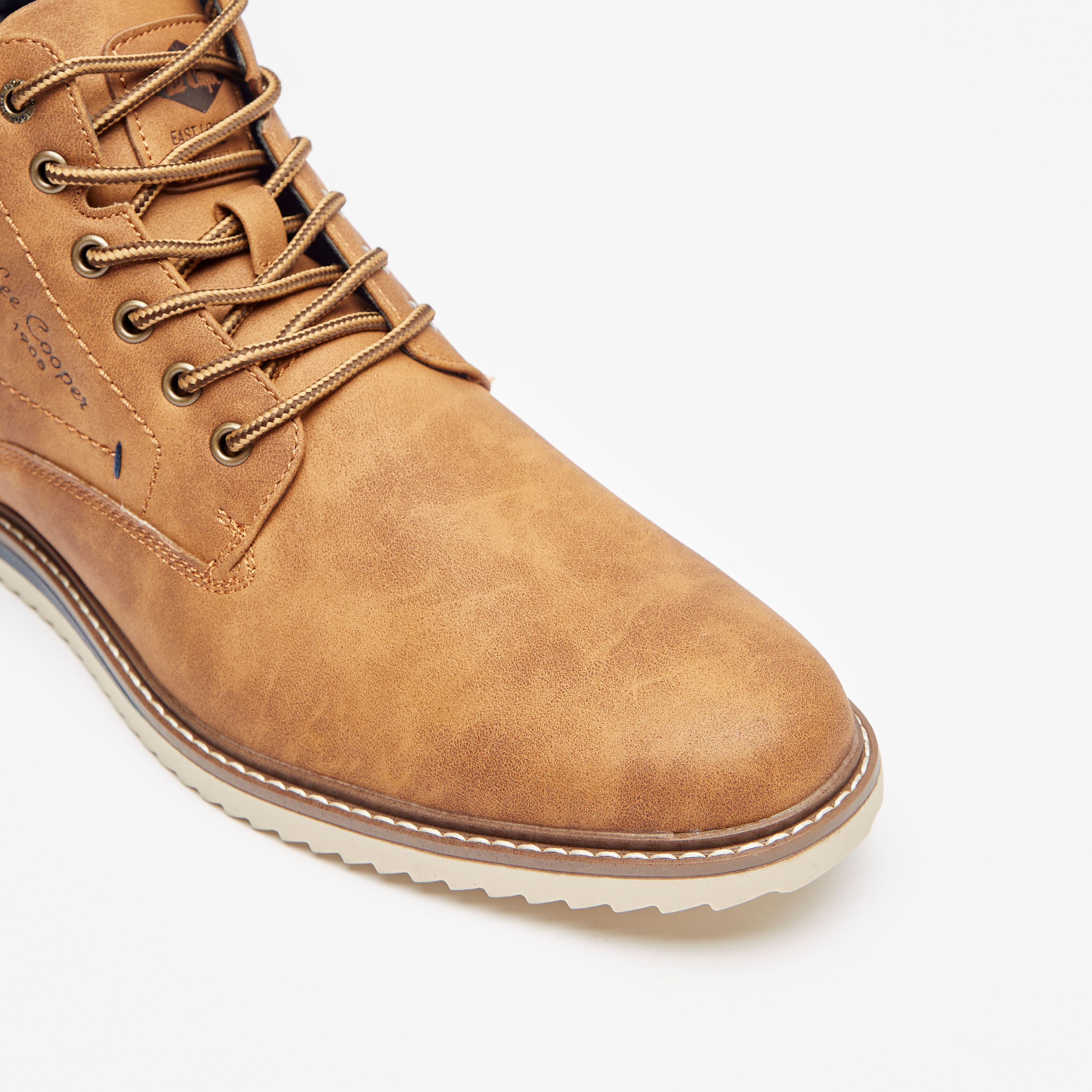 Shop Lee Cooper Men's Solid Lace-Up Chukka Boots Online | Splash UAE