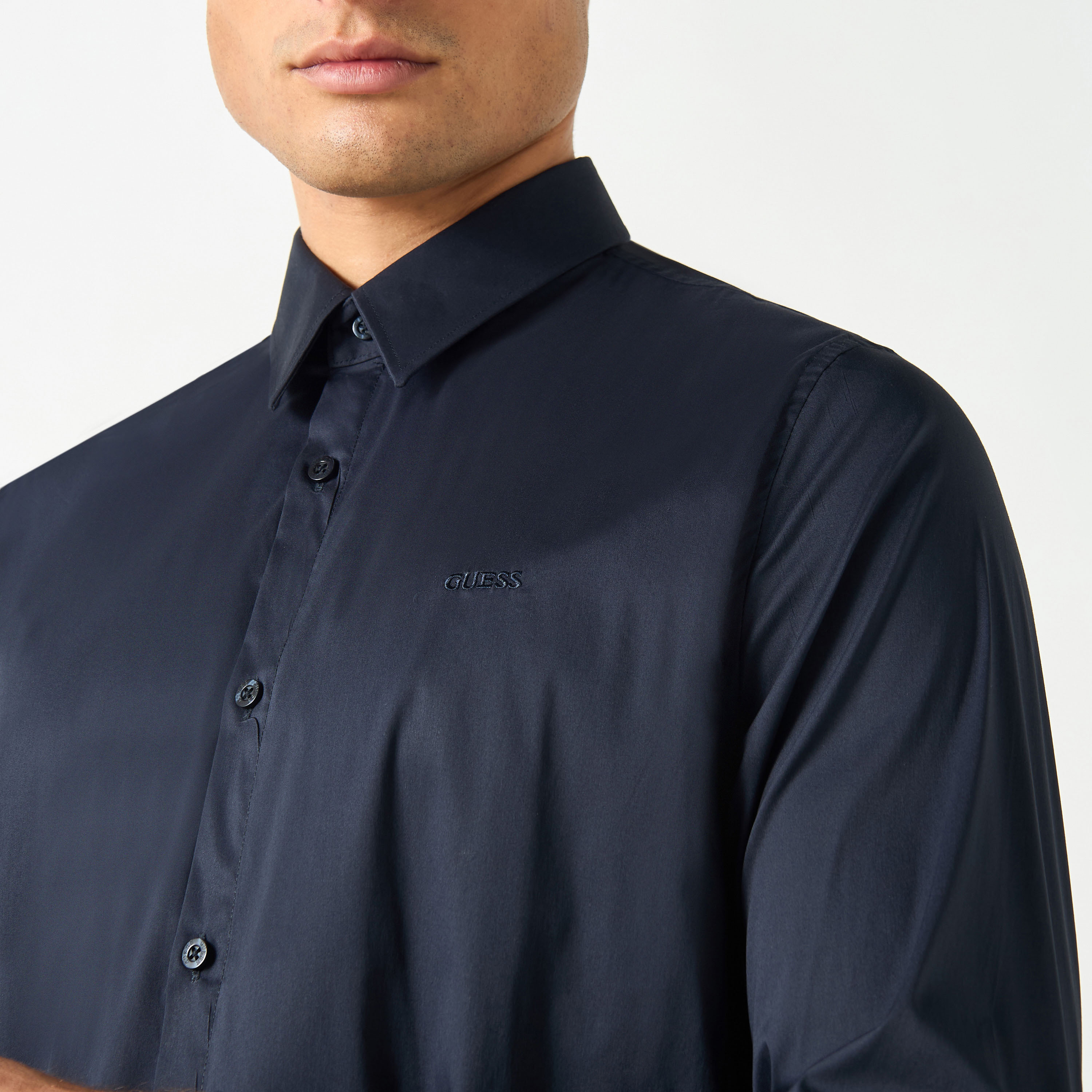 قميص سادة بأكمام طويلة من جيس-men-clothing-shirts-image-4