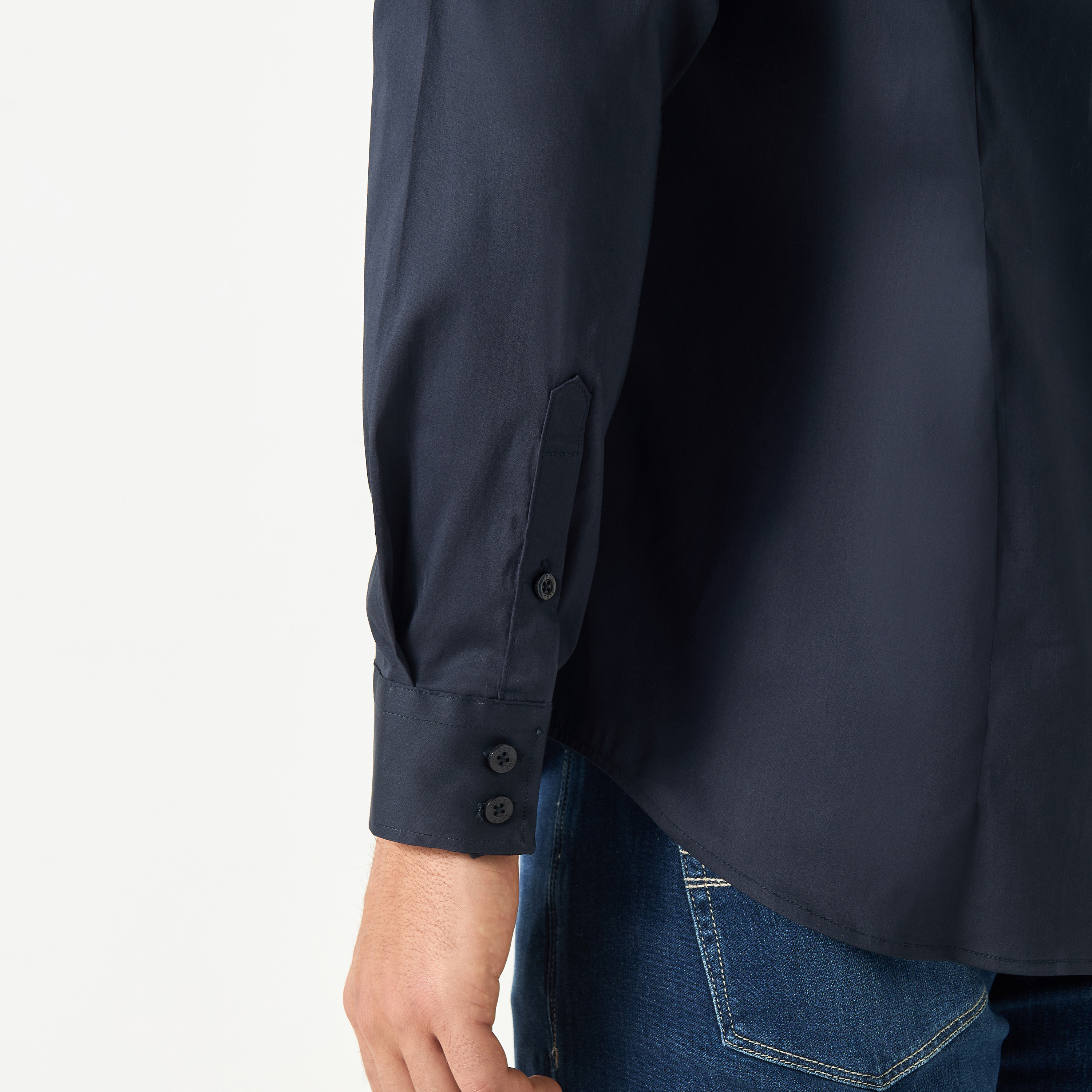 قميص سادة بأكمام طويلة من جيس-men-clothing-shirts-image-5