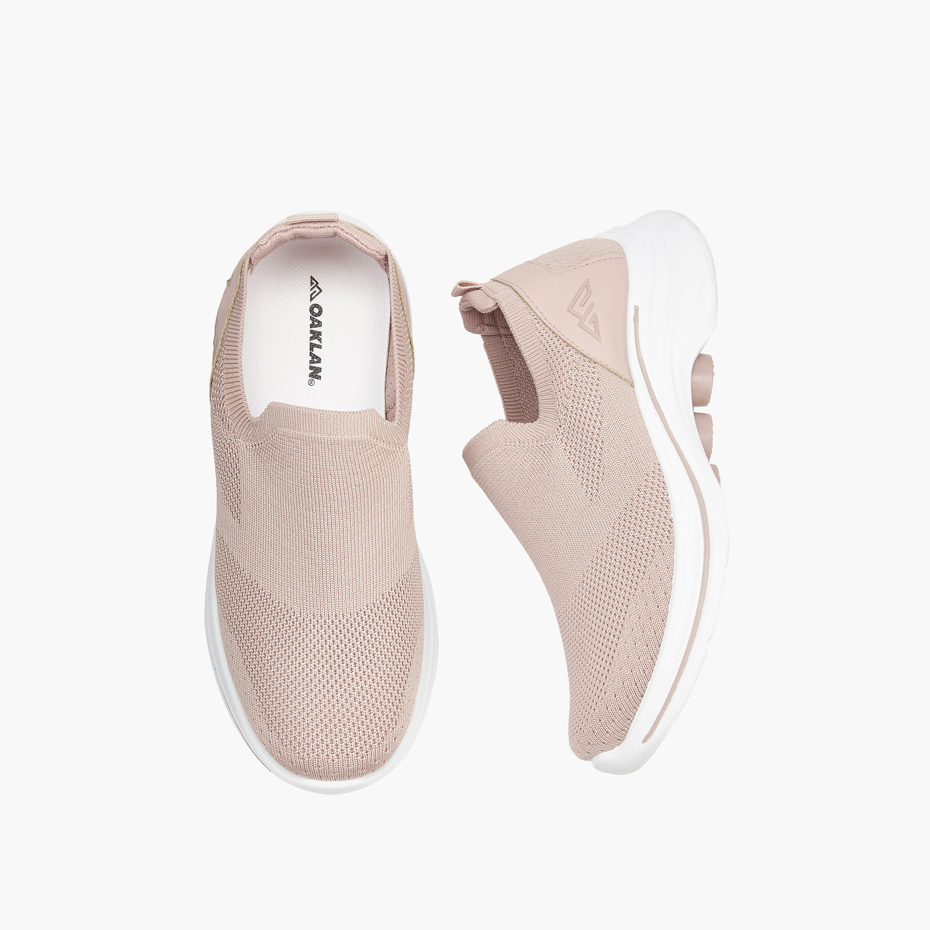 حذاء رياضي سهل الارتداء بارز الملمس بلسان سحب من أوكلان من شو إكسبريس-sports-women-shoes-image-1